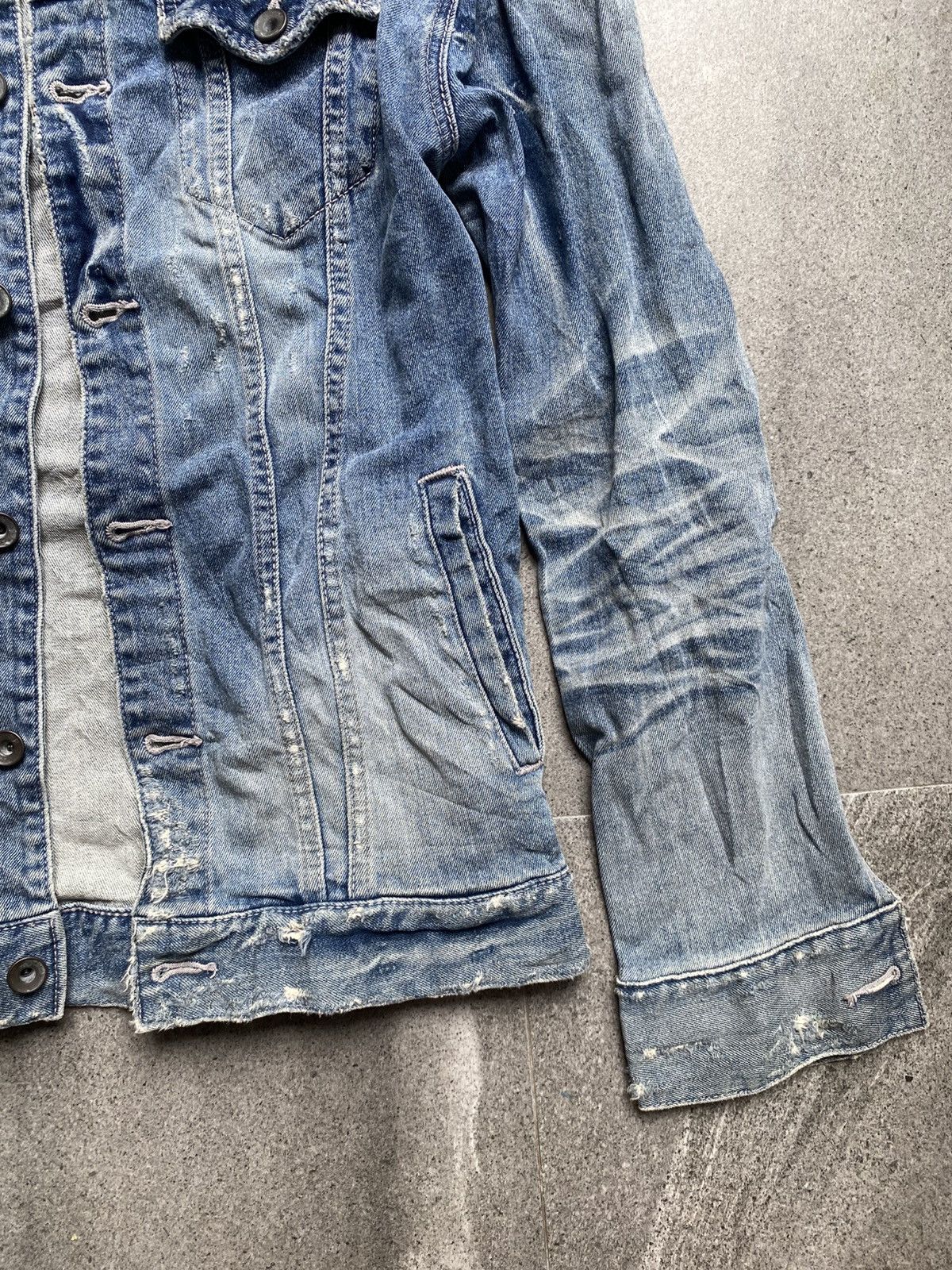 GOSTAR DE FUGA Fuga distressed denim jacket Size US M / EU 48-50 / 2 - 4 Thumbnail