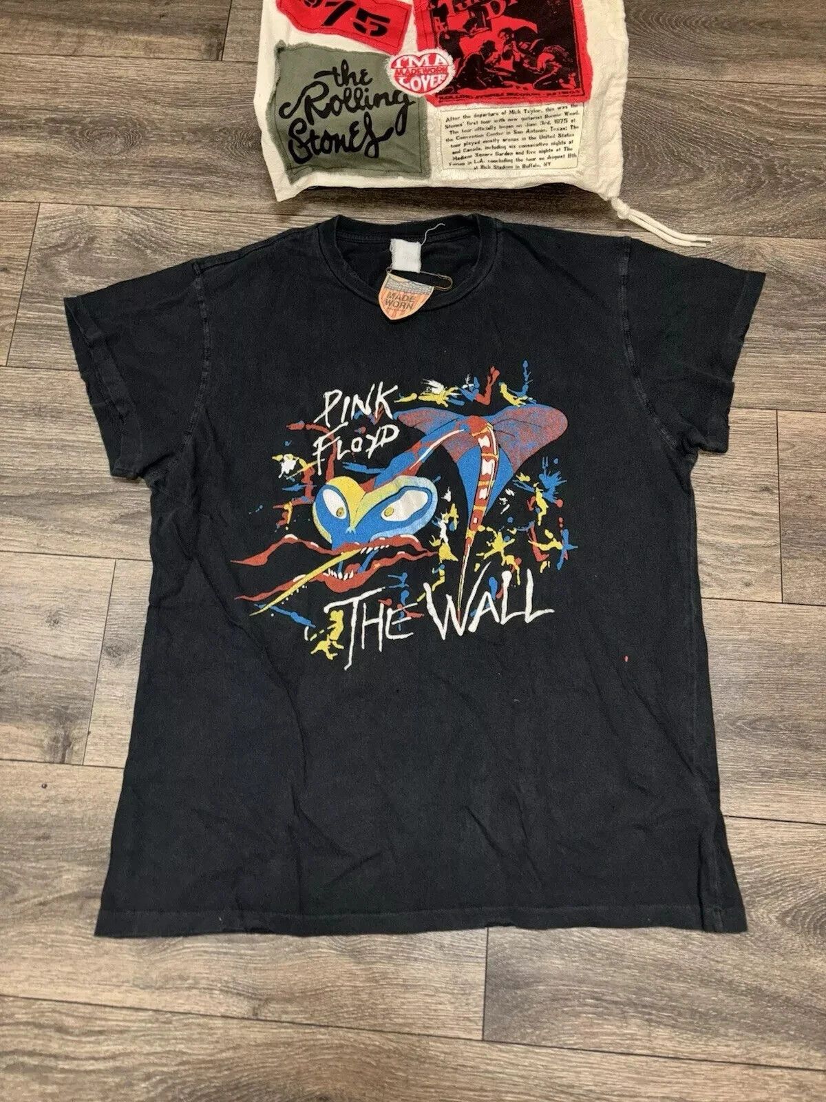 Band Tees × MadeWorn × Pink Floyd RARE Madeworn Pink Floyd The Wall Distressed Medium T-shirt Size US M / EU 48-50 / 2 - 1 Thumbnail