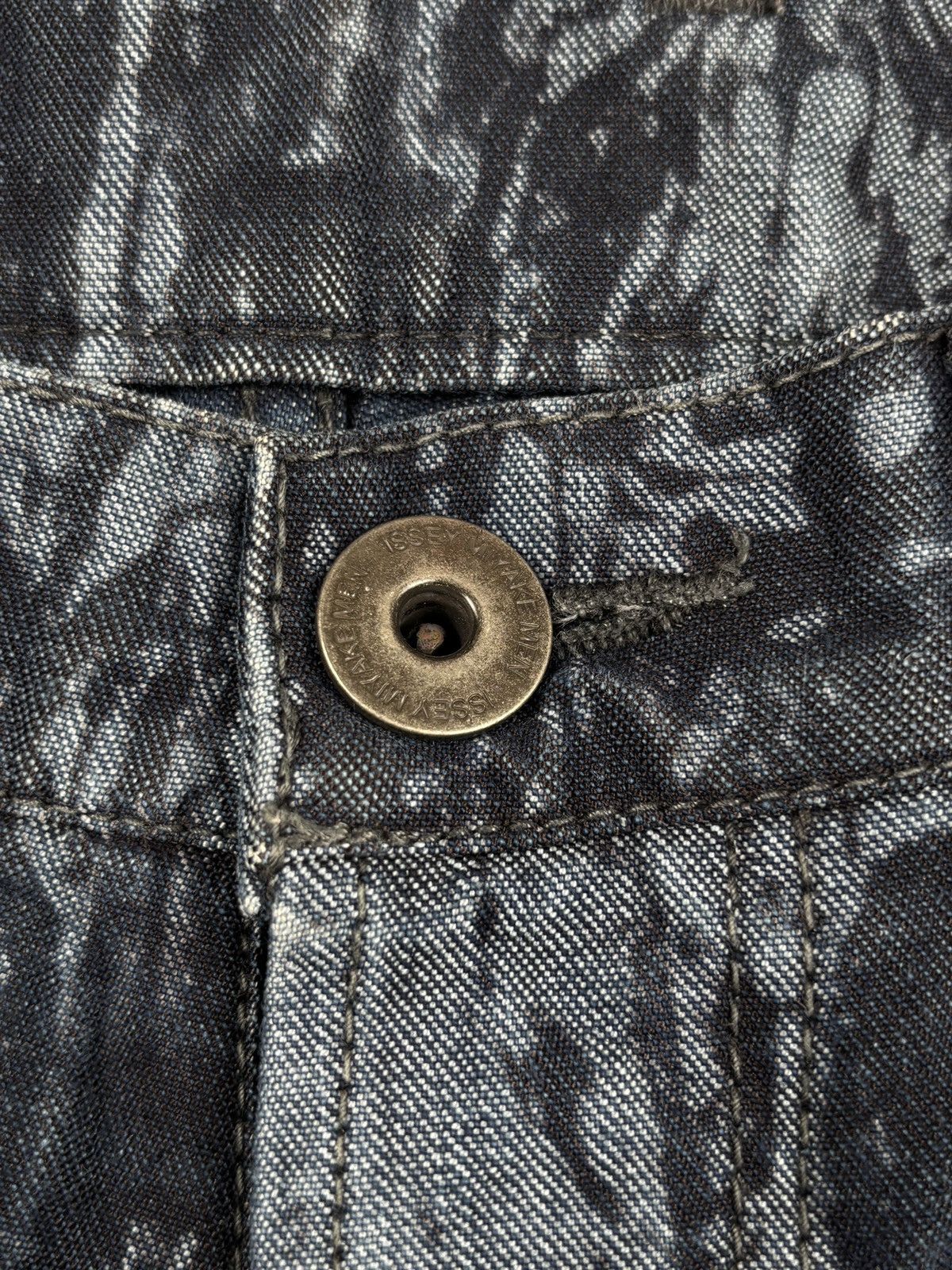 Issey Miyake S/S 2014 Bleach Effect Denim Jeans Size US 32 / EU 48 - 10 Thumbnail