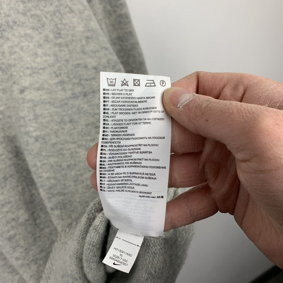 Nike Vintage Nike Swoosh Wool Sweater Gray Size XL Long Sleeve Size US XL / EU 56 / 4 - 10 Thumbnail