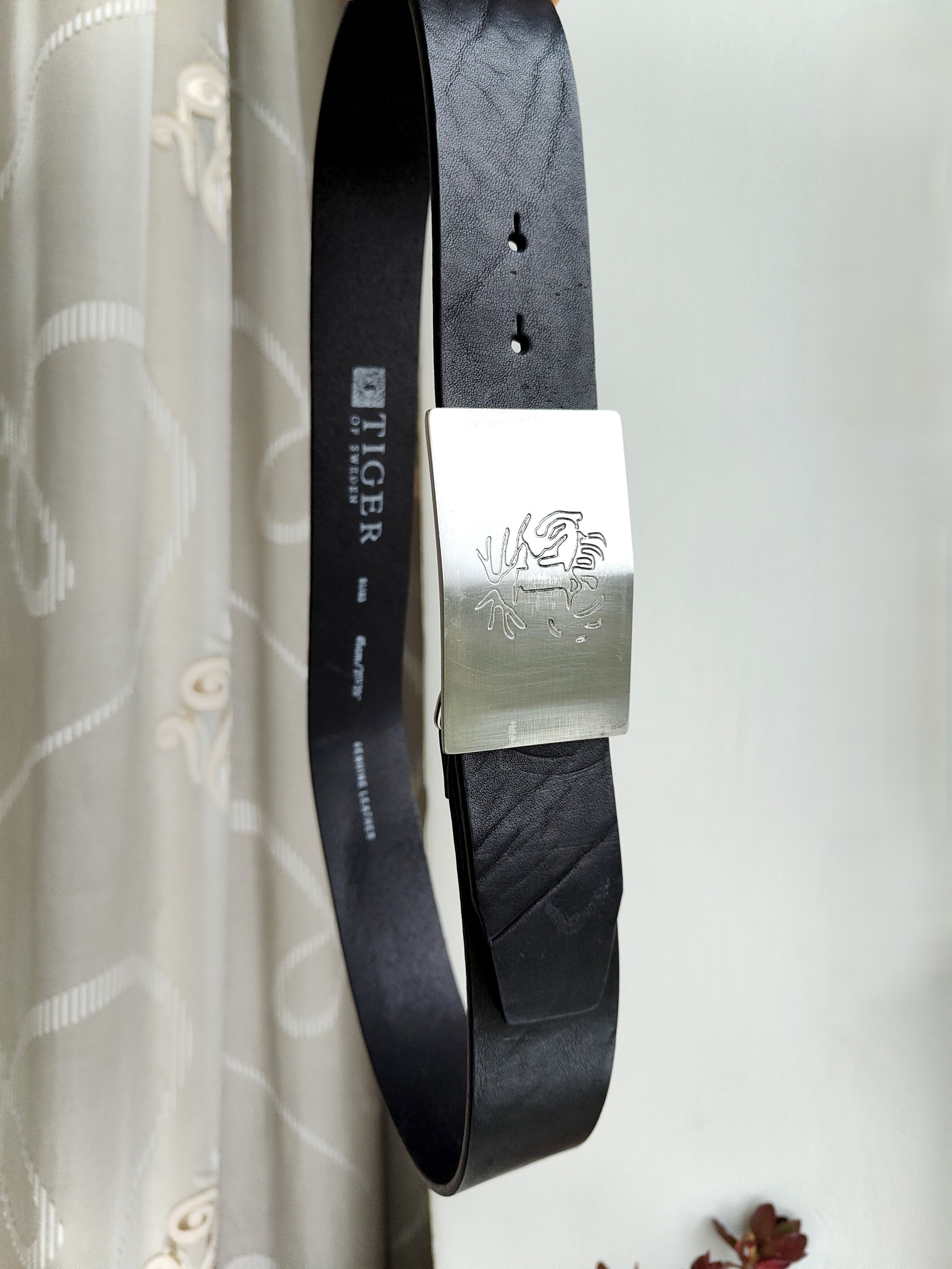 Tiger of Sweden Tiger of Sweden Leather Belt Vintage Massive Leather Belt Size ONE SIZE - 1 Thumbnail