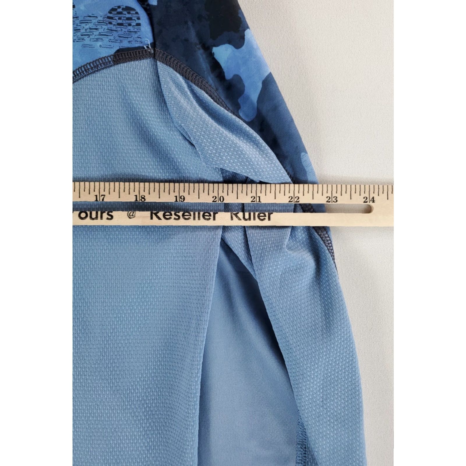 Vintage Huk Shirt Performance Fishing Long Sleeve Light Blue Camo Mens M Size US M / EU 48-50 / 2 - 6 Thumbnail
