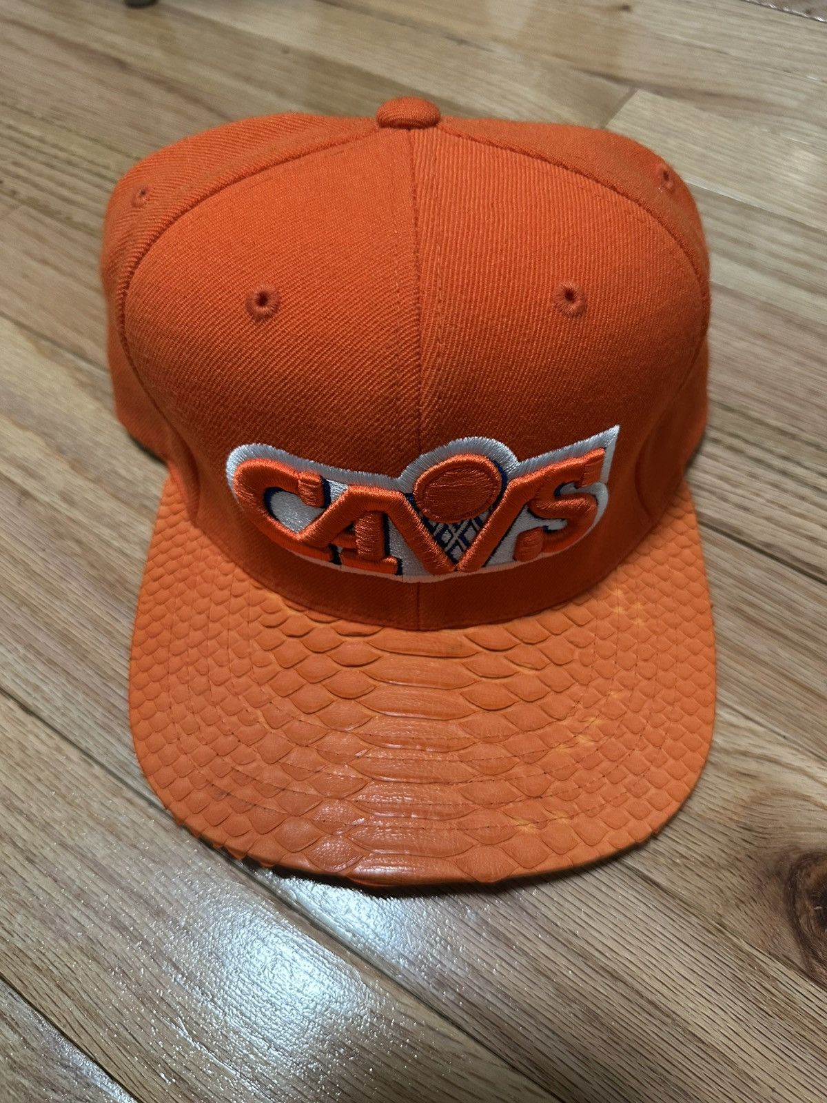 Just Don JUST DON CLEVELAND CAVS Size ONE SIZE - 1 Thumbnail