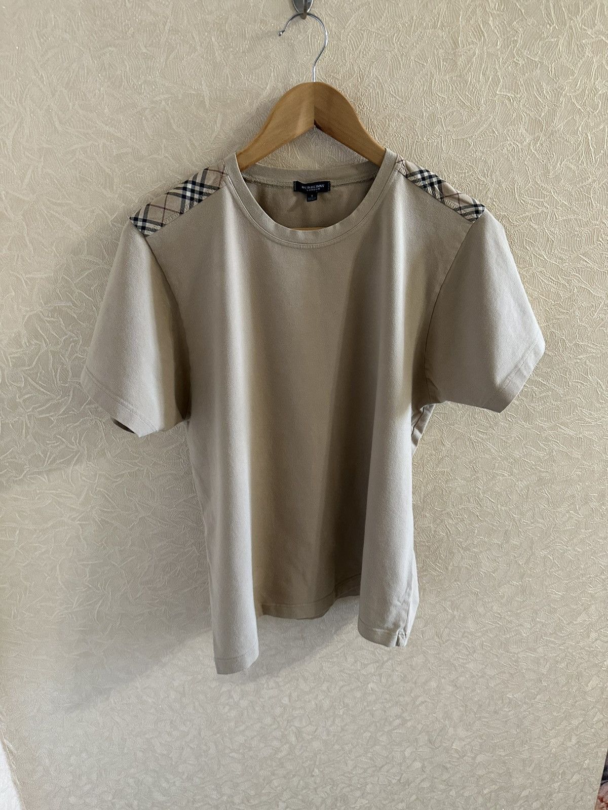 Burberry Burberry size fits M Size US M / EU 48-50 / 2 - 5 Thumbnail