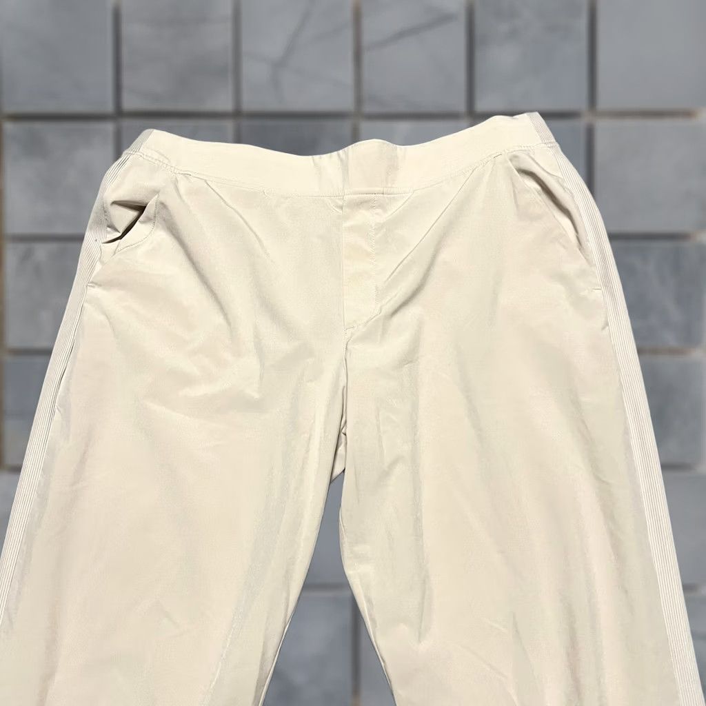 Athleta Athleta Pants Womens 16 Tall Cream Brooklyn Ankle Straight Leg Pull On 198671 Size 38" / US 16 / IT 52 - 1 Thumbnail