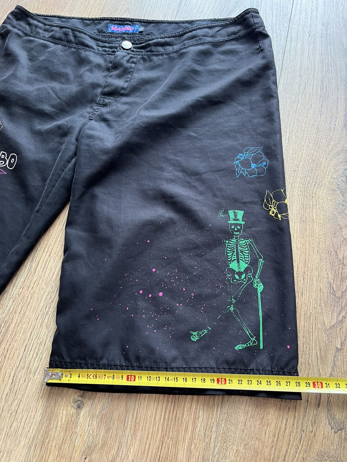 Mambo × Vintage 🔥 Mambo vintage sufr shorts swimm x jamaica x japanese Size US 35 - 6 Thumbnail