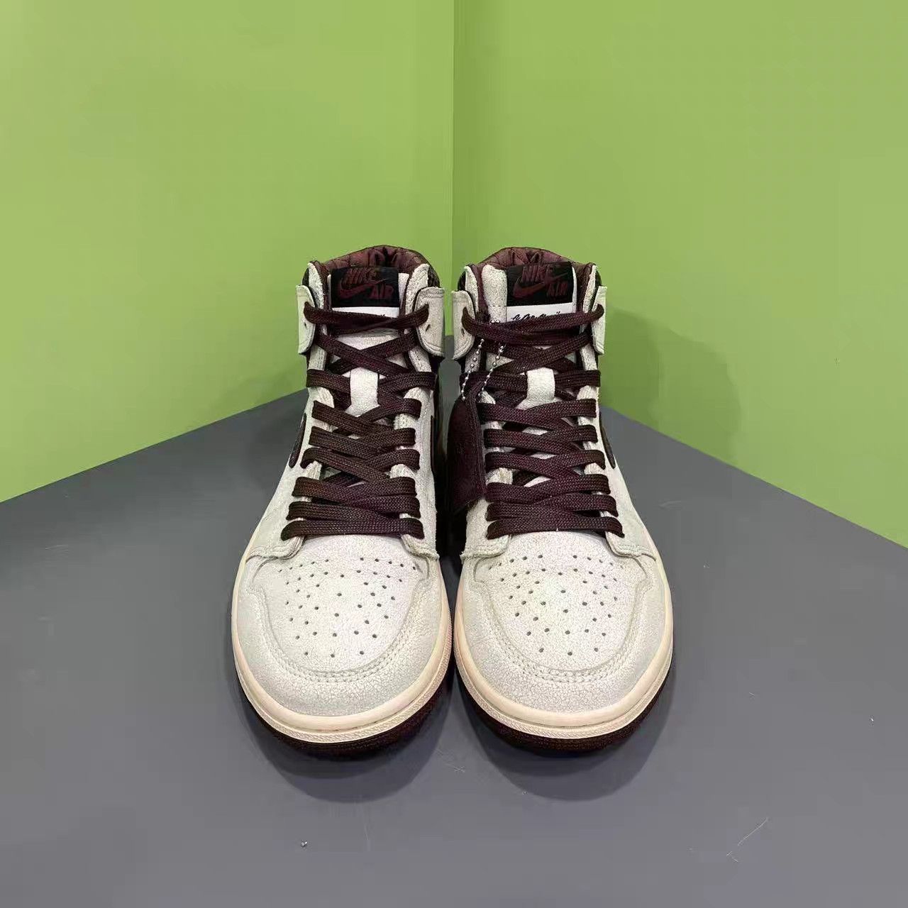Jordan Brand A Ma Maniére x Air Jordan 1 Snakeskin Sneakers K15 Size US 9 / EU 42 - 2 Thumbnail