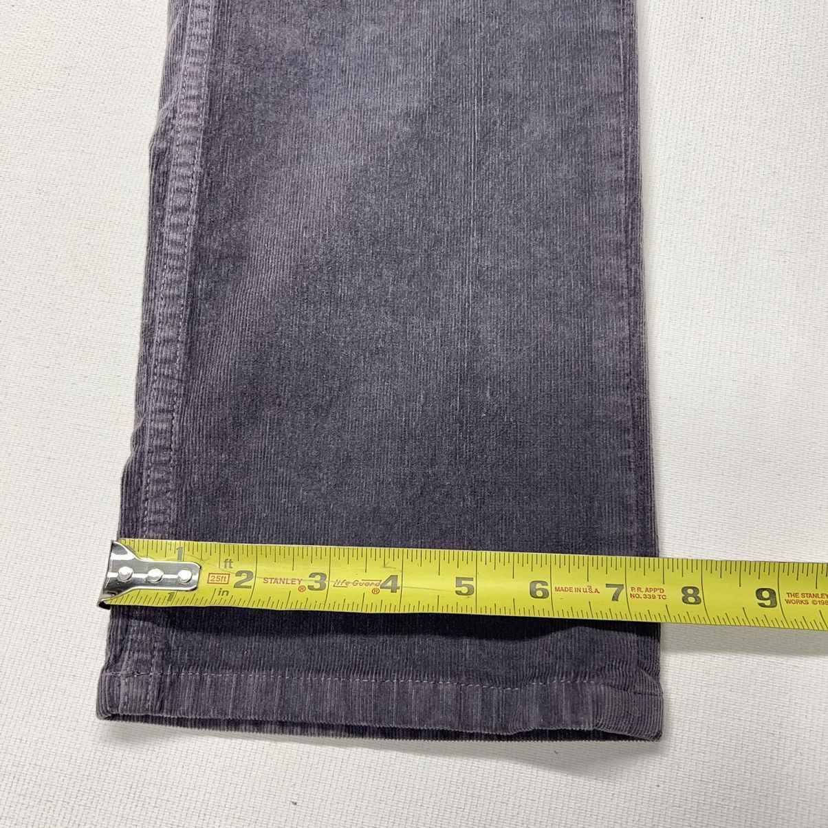 Vineyard Vines Vineyard Vines Pants Grey Corduroy 5 Pocket Slim Straight Size US 32 / EU 48 - 17 Thumbnail