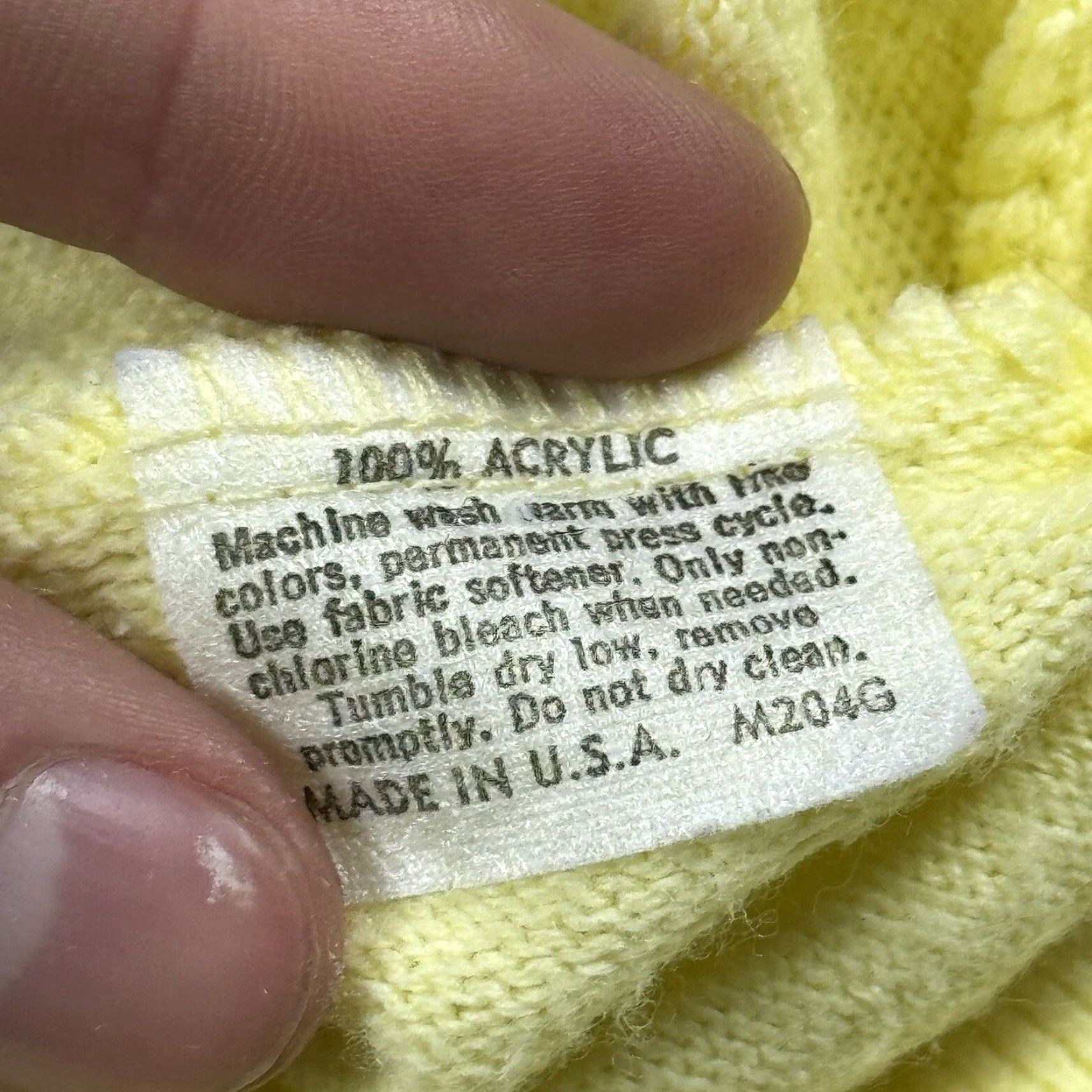 Jantzen VINTAGE JANTZEN 90s V-NECK PULLOVER SWEATER MENS BUTTER YELLOW SIZE LARGE Size US L / EU 52-54 / 3 - 7 Thumbnail