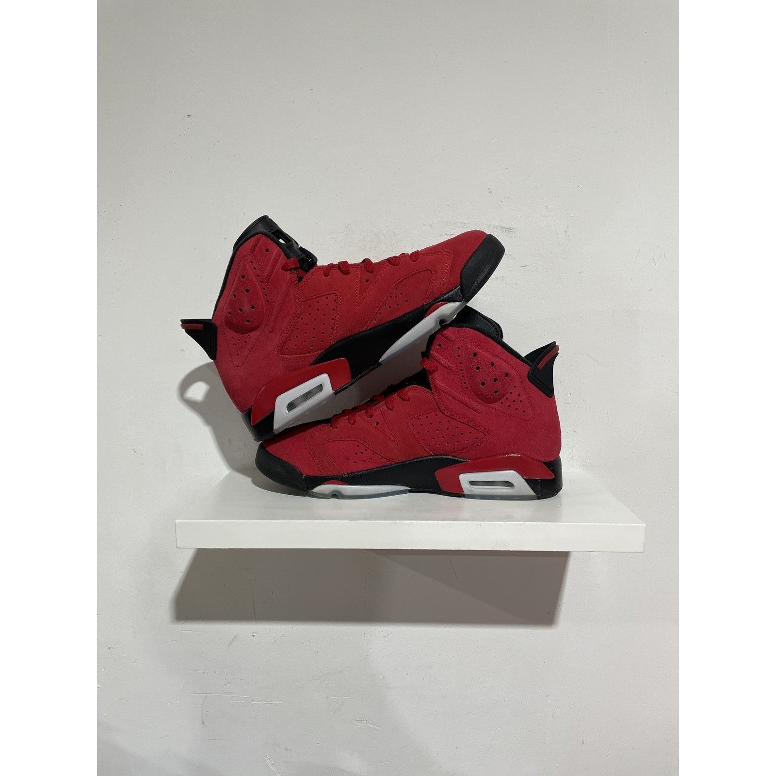 Jordan Brand NIKE JORDAN 6 TORO BRAVO SIZE 11 PREOWNED Size US 11 / EU 44 - 5 Thumbnail