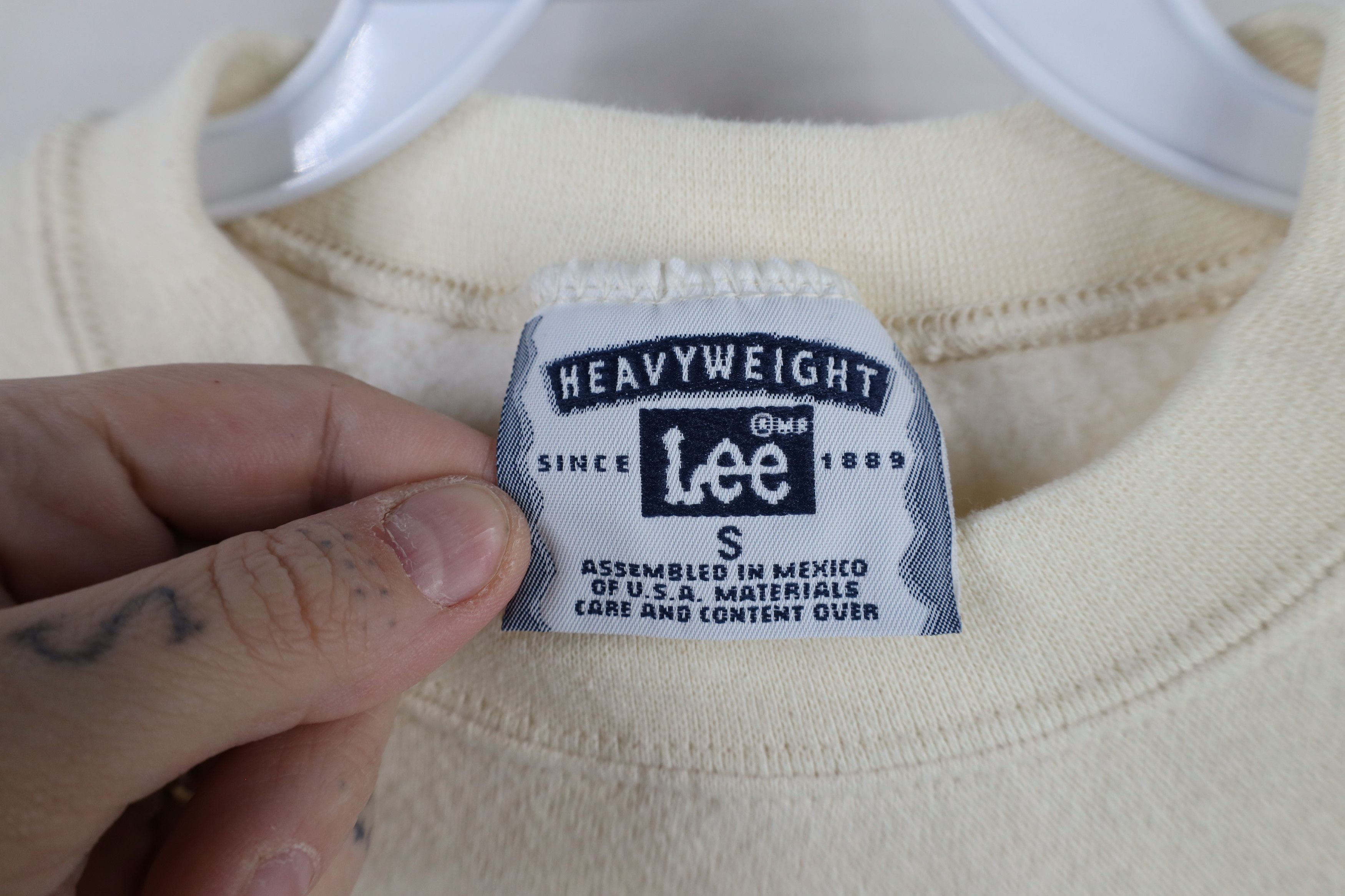 Vintage Vintage 90s Toledo Animal Shelter Crewneck Sweatshirt Cream Size US S / EU 44-46 / 1 - 6 Thumbnail