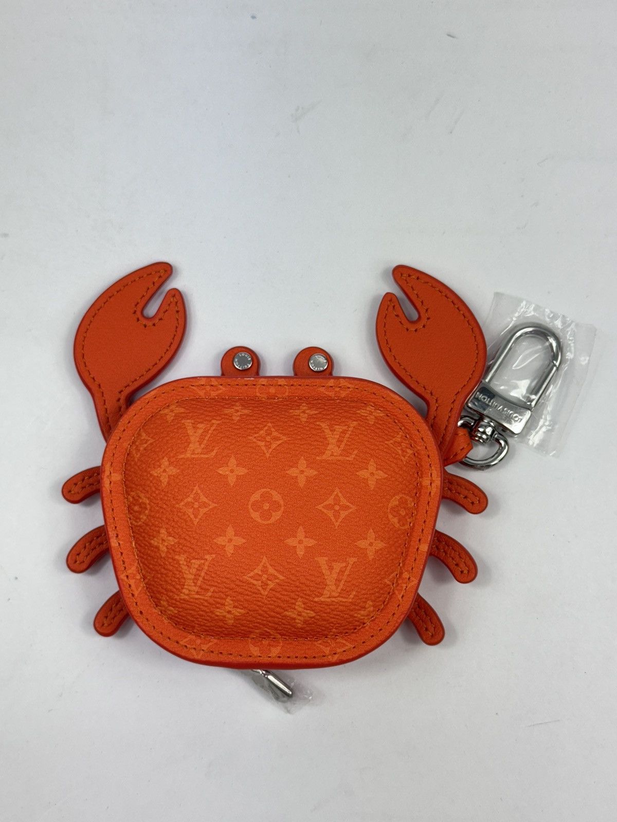 Louis Vuitton LV MONOGRAM CRAB BAG CHARM WALLET Size ONE SIZE - 1 Thumbnail