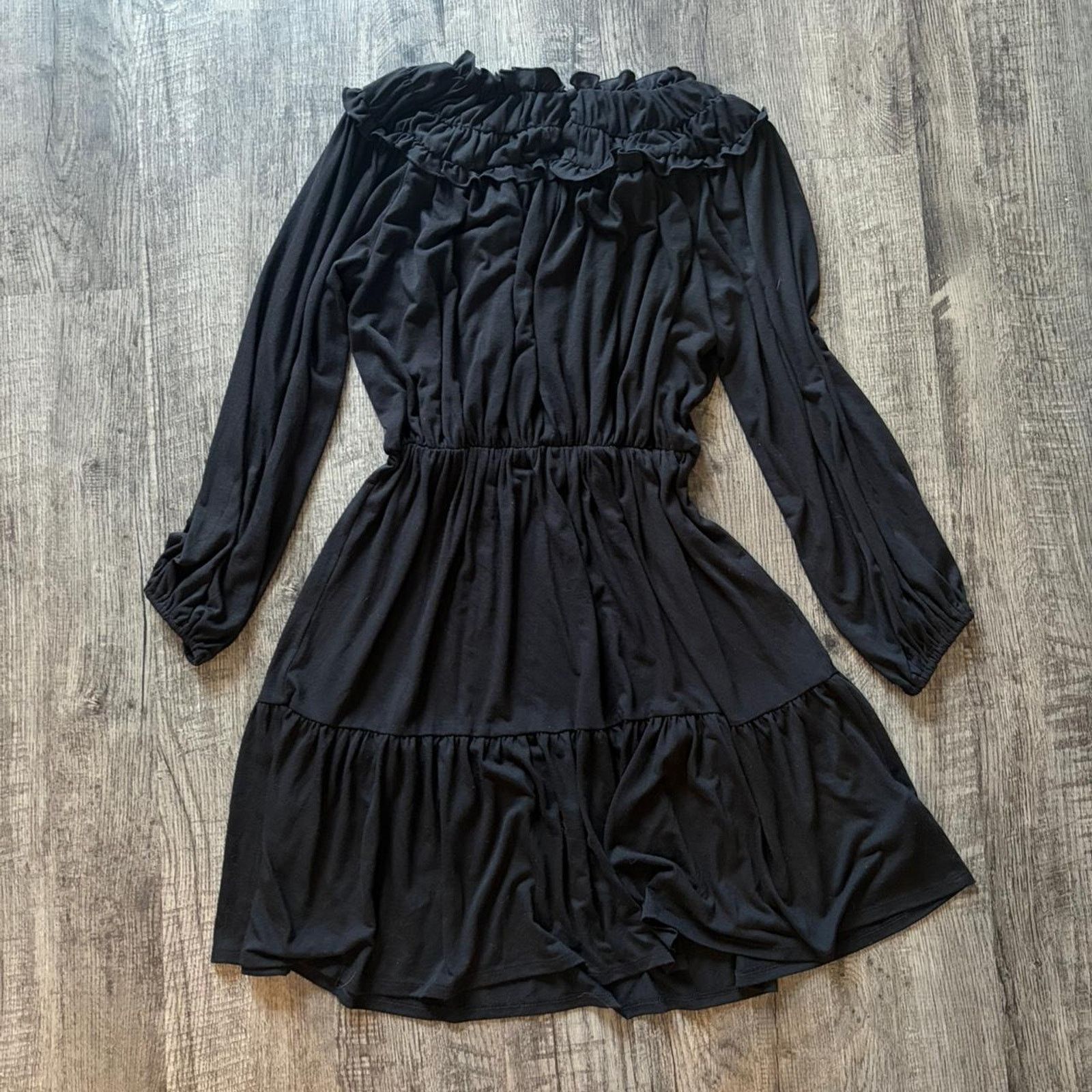 Ann Taylor Ann Taylor Black Ruffle Maxi Dress - Size S Size S / US 4 / IT 40 - 3 Thumbnail