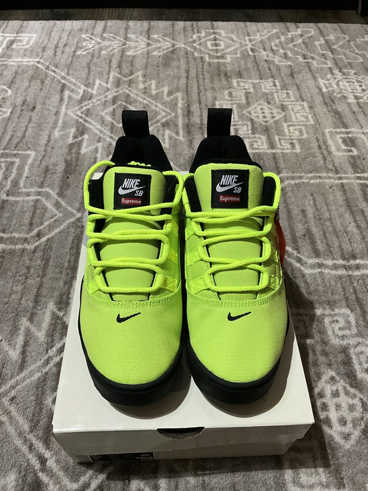 Nike × Supreme Nike sb Supreme Darwin Low Volt Size US 7.5 / EU 40-41 - 3 Thumbnail