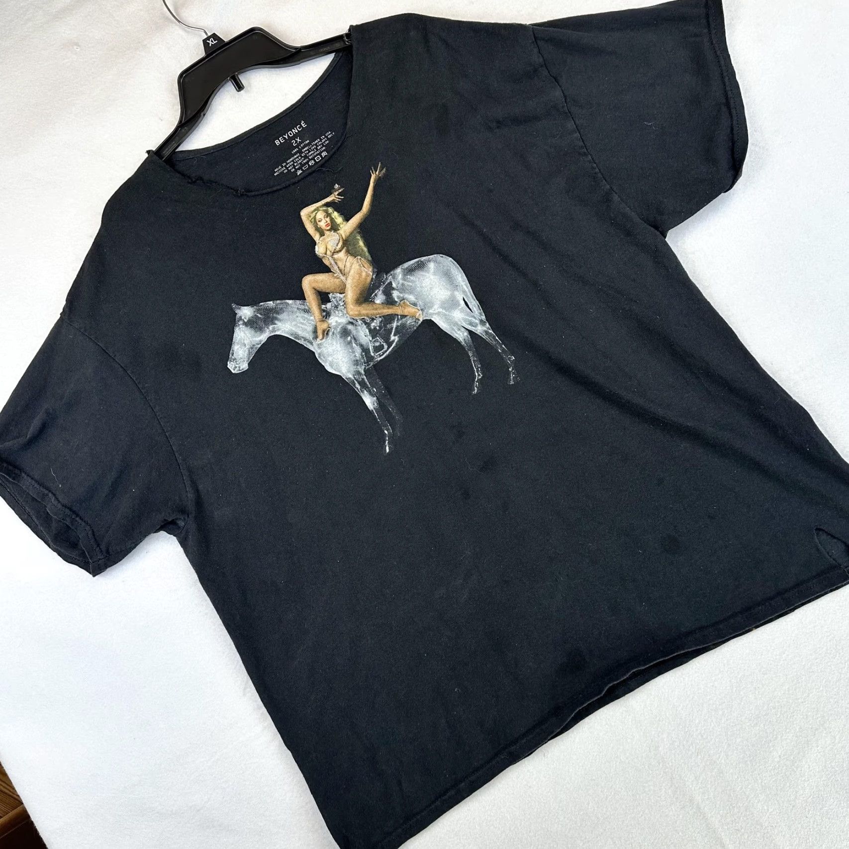 Vintage Beyoncé Shirt 2XL Black Renaissance Graphic Tee Concert Tour Merch Album Unisex Adults Short Sleeve Crew Neck Hip Hop Music Album Womens Size XXL / US 16-18 / IT 52-54 - 4 Thumbnail