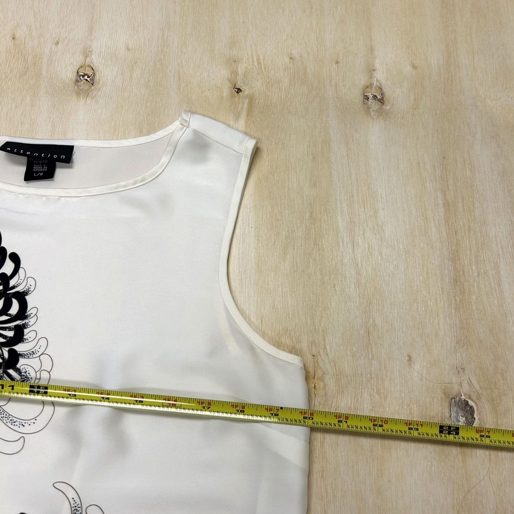 Vintage Attention Tank Top Womens Large White Floral Graphic Sleeveless Satin Blouse Size L / US 10 / IT 46 - 6 Thumbnail