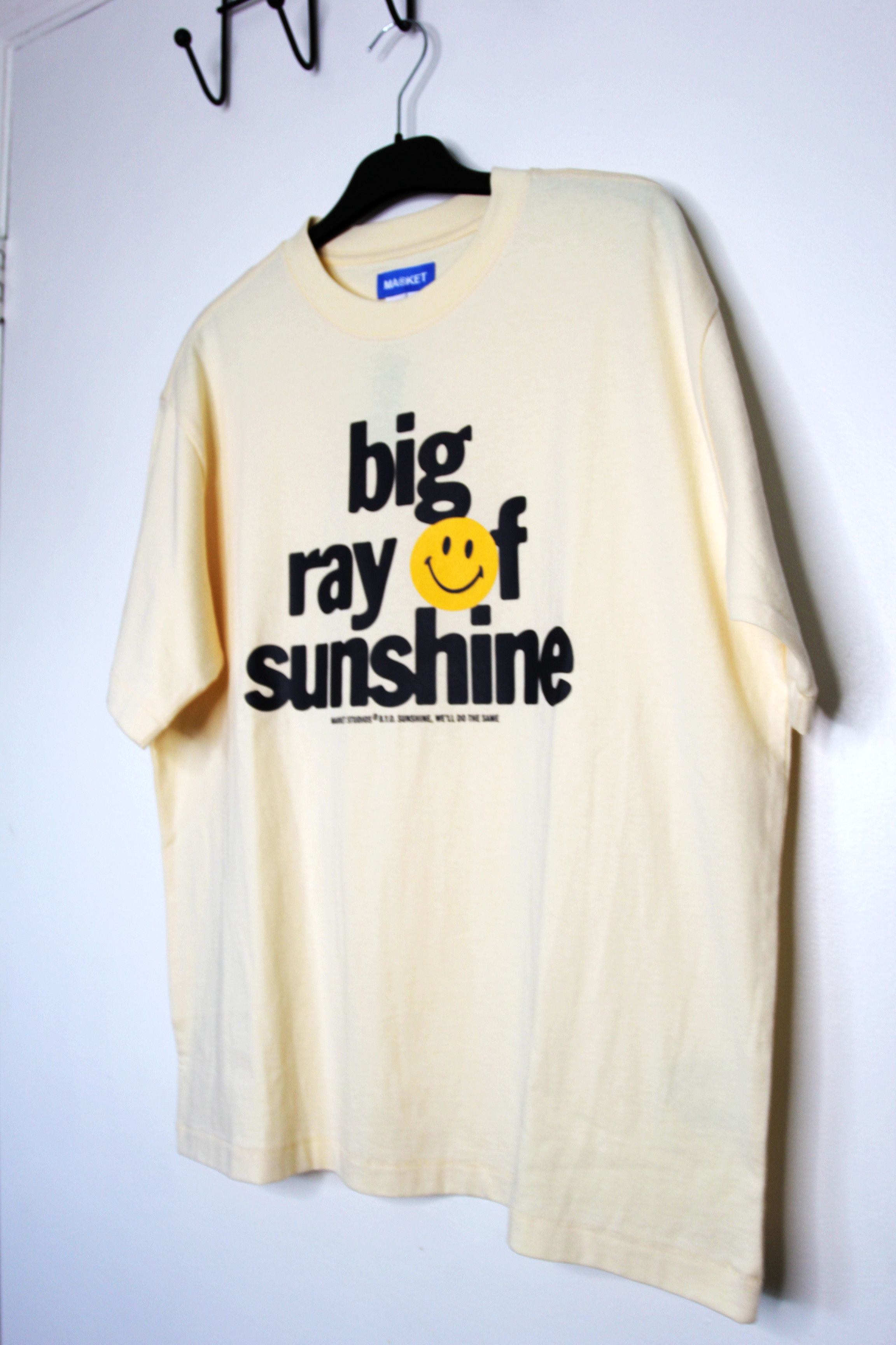 Market BNWT SS25 MARKET SMILEY SUNSHINE TSHIRT M Size US M / EU 48-50 / 2 - 5 Thumbnail