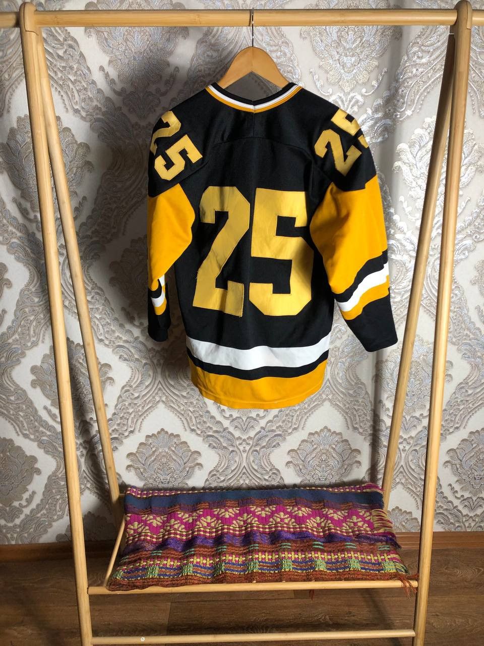 Ccm VINTAGE PITTSBURGH PENGUIN RETRO HOCKEY JERSEY USA Y2K 90s Size US M / EU 48-50 / 2 - 5 Thumbnail