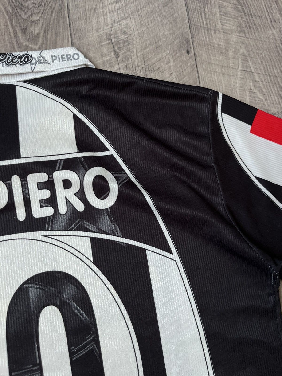 Vintage VINTAGE DEL PIERO JUVENTUS JERSEY SOCCER FOOTBALL BLOKE CORE Size US XL / EU 56 / 4 - 14 Thumbnail