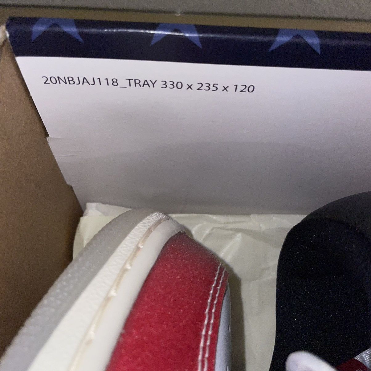 Jordan Brand Jordan Retro 1 “Trophy Room” Friends And Family Edition Size US 11 / EU 44 - 9 Thumbnail