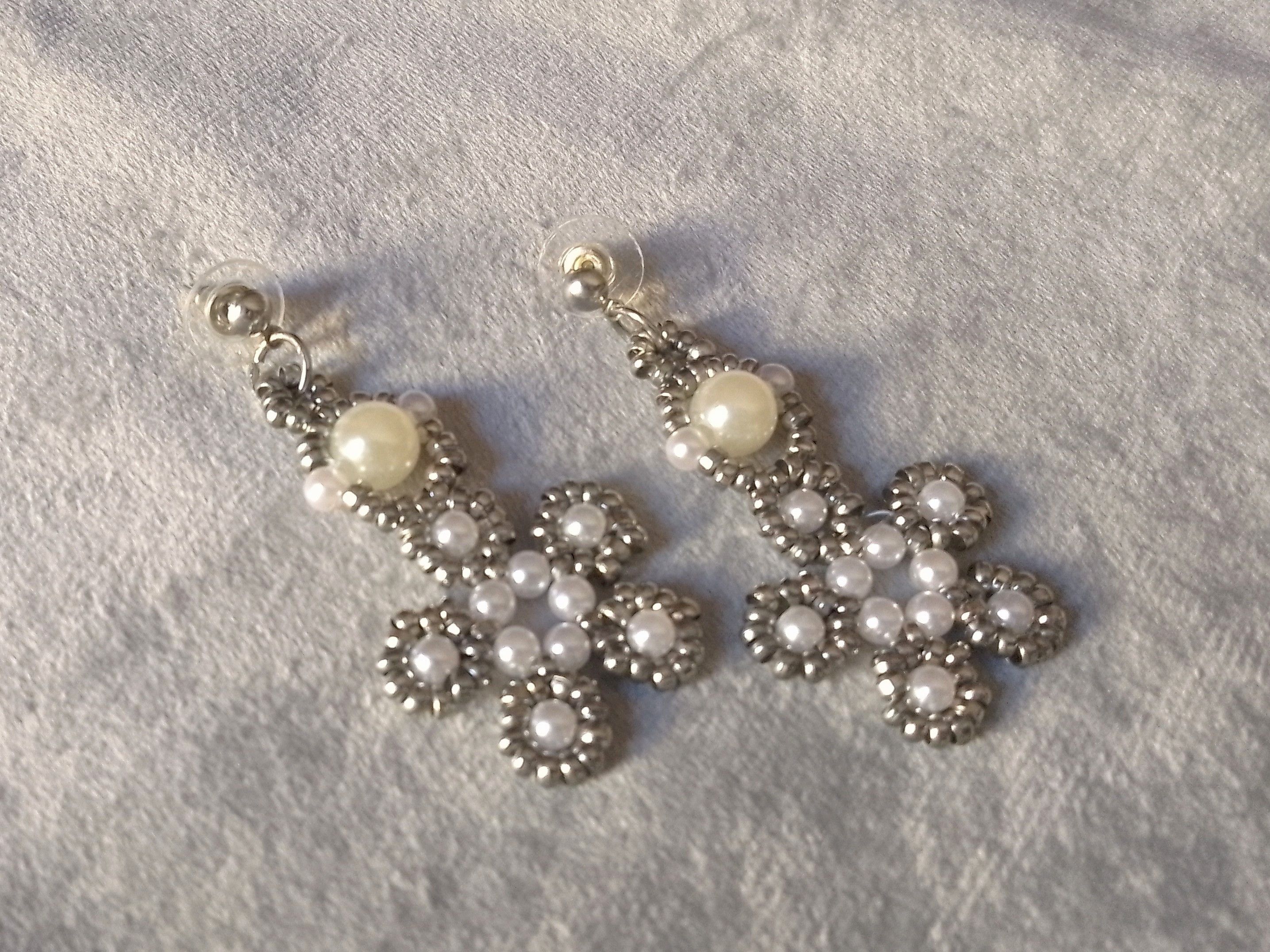 Handmade Earrings Pearls Flower Shaped Elegant Bridal Party Size ONE SIZE - 2 Thumbnail