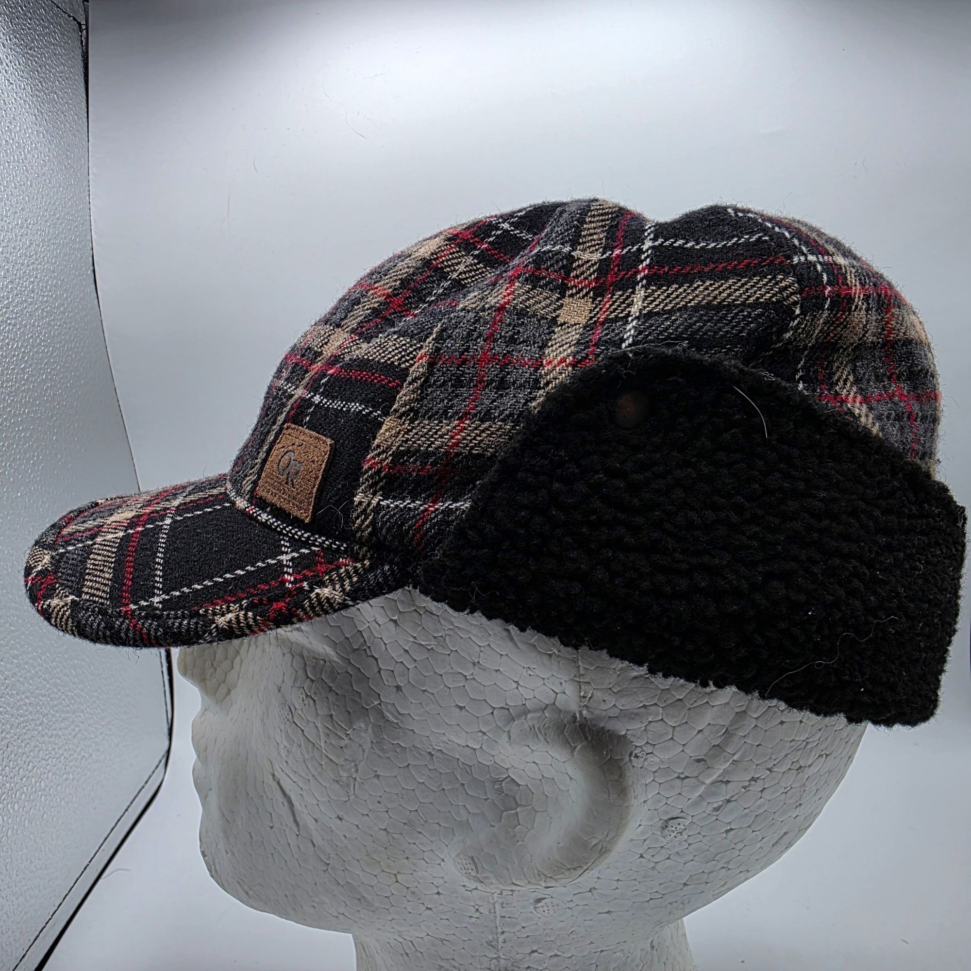 Outdoor Research Outdoor Research Adults L/XL Plaid Ear Flap Hat Winter Warm Size ONE SIZE - 2 Thumbnail