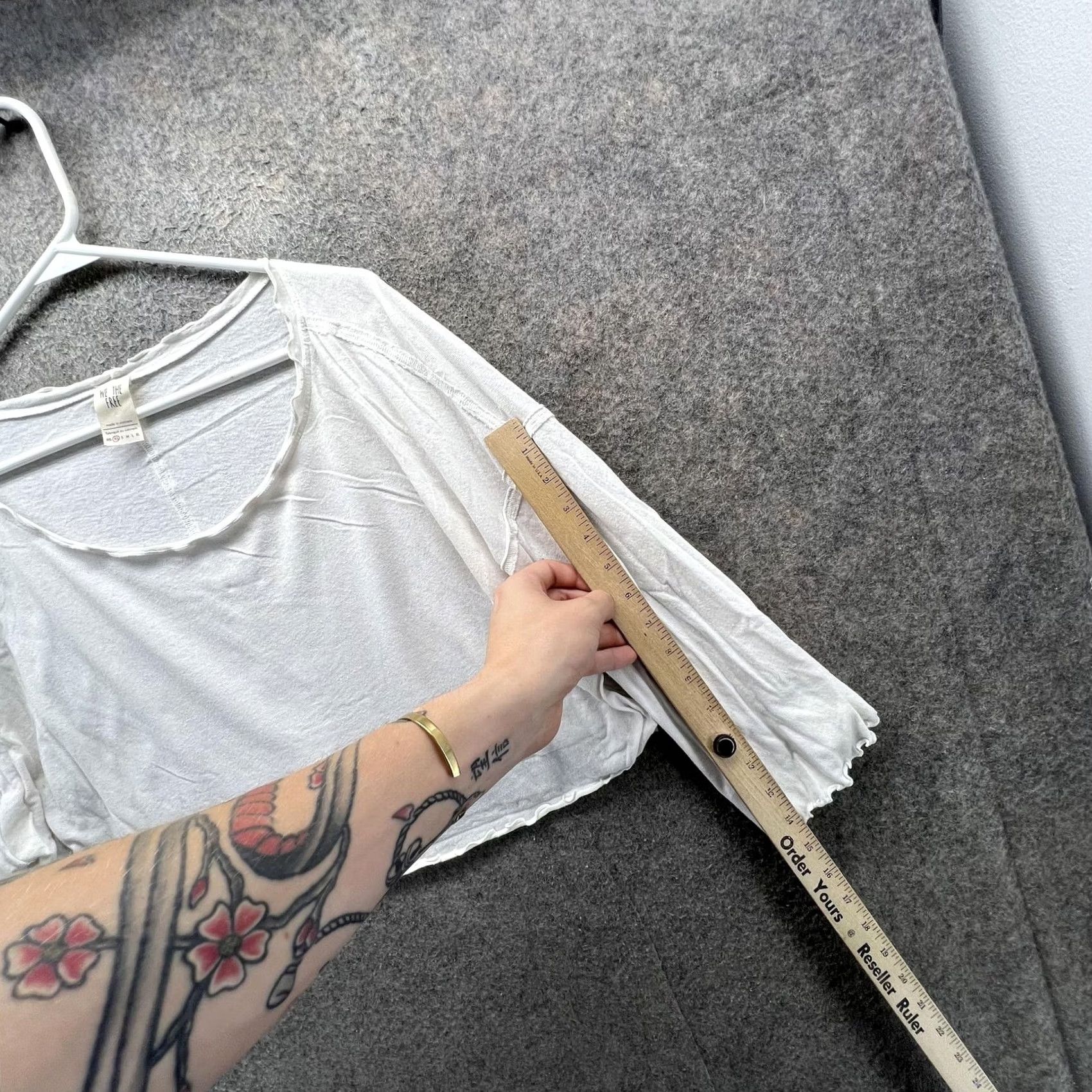 Vintage We The Free Shirt Womens XS White Cropped Scoop Neck Dolman 3/4 Sleeve Top Size XS / US 0-2 / IT 36-38 - 7 Thumbnail