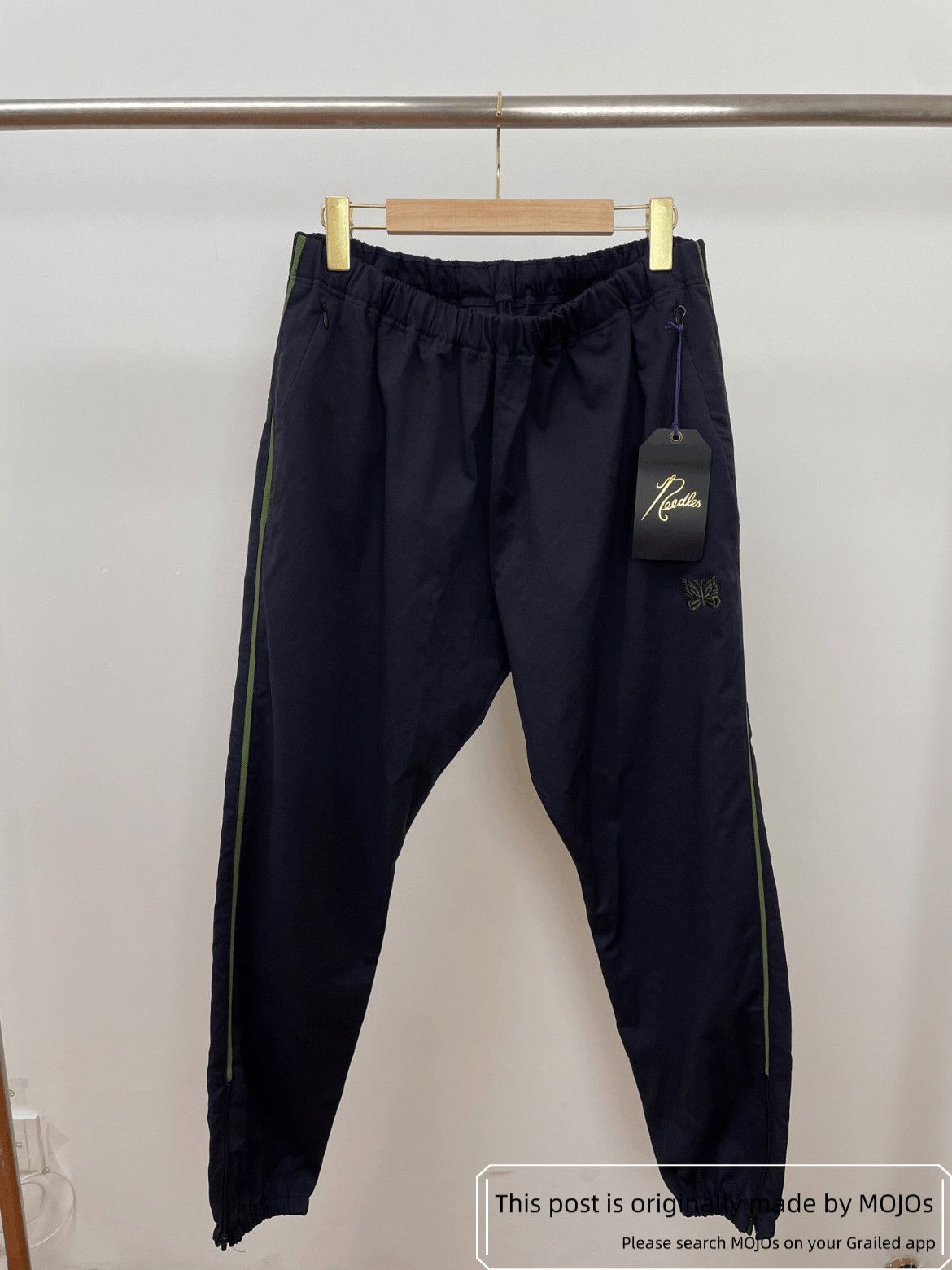 Needles Sz M Needles Butterfly Stitches Tapered Sweatpants Size US 30 / EU 46 - 1 Thumbnail