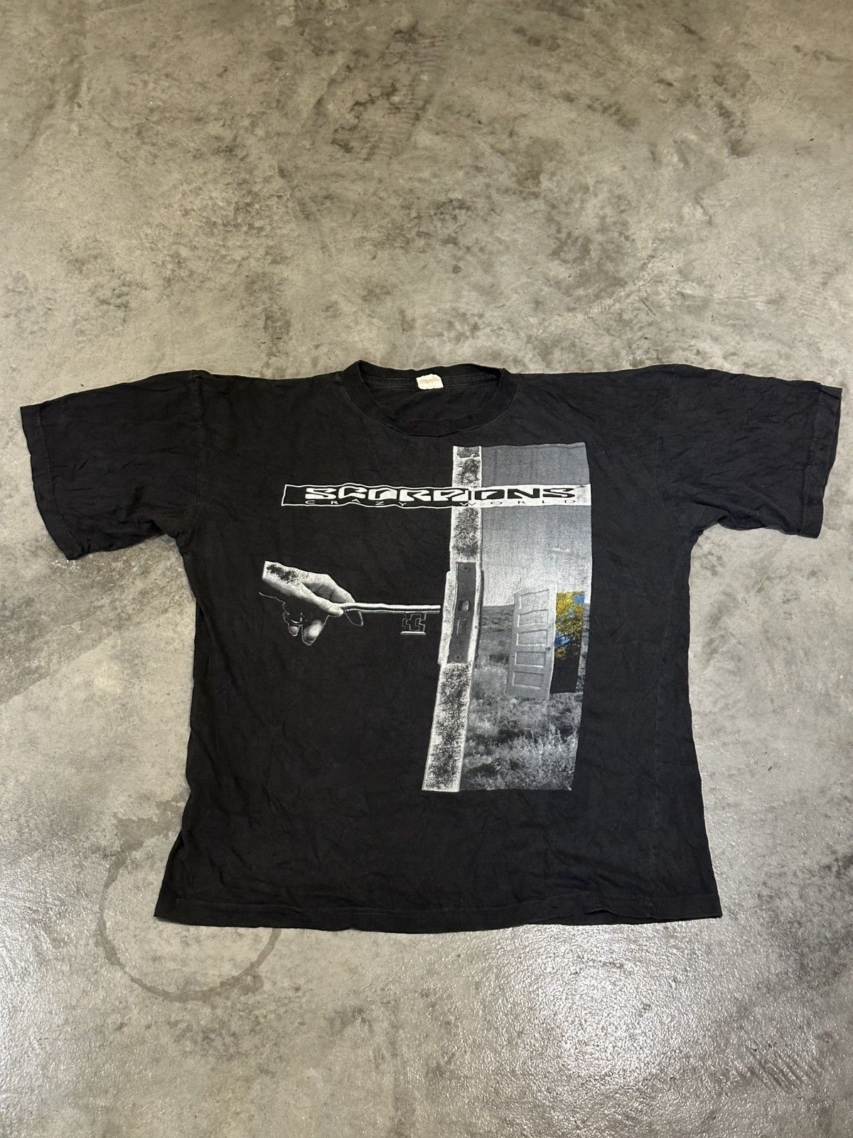 Other Vintage Scorpions 90s Size US L / EU 52-54 / 3 - 1 Thumbnail