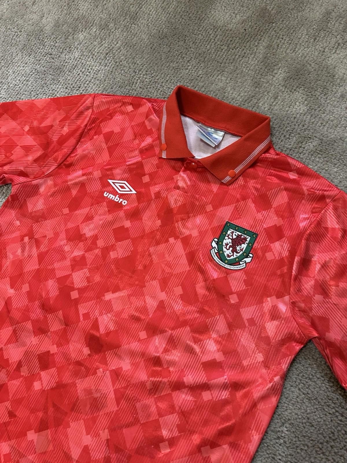 Umbro Umbro Wales 1990/92 Home Football Shirt Soccer Shirt Sz XL Size US XL / EU 56 / 4 - 7 Thumbnail