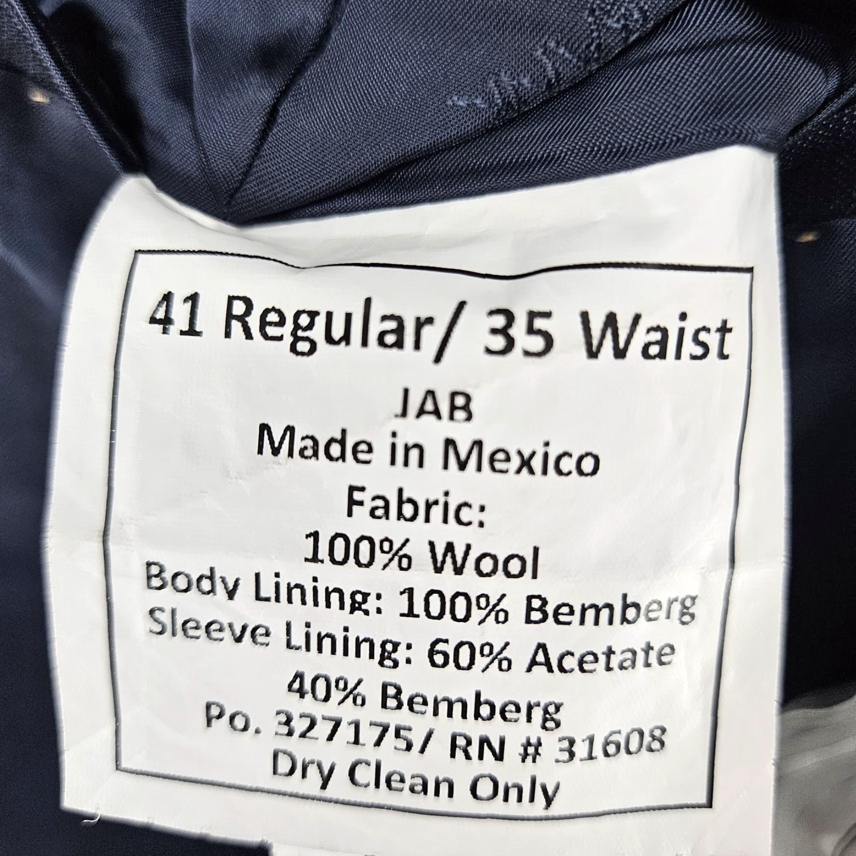 Jos. A. Bank Jos A Bank Reserve Navy 100% Wool Savile Tailored Fit Peak Blazer Sport Coat 41R Size 42R - 4 Thumbnail