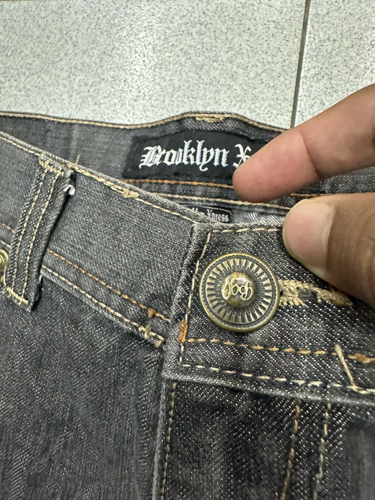 Japanese Brand VTG CROSS Like Chrome Hearts Brooklyn Express Denim Pants Size US 36 / EU 52 - 13 Thumbnail