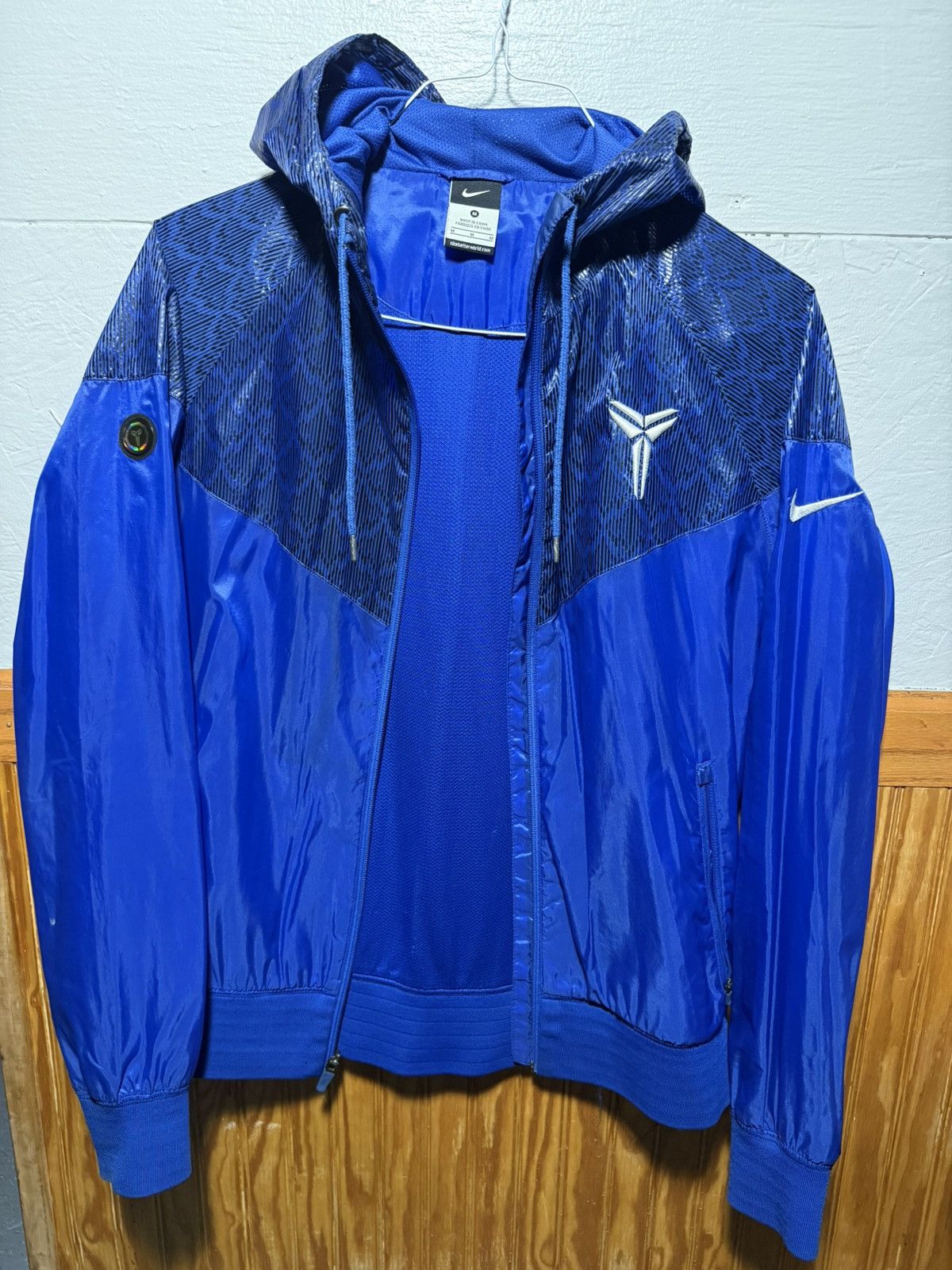 NBA × Nike KB24 Reflective Holographic Jacket Size US M / EU 48-50 / 2 - 1 Thumbnail