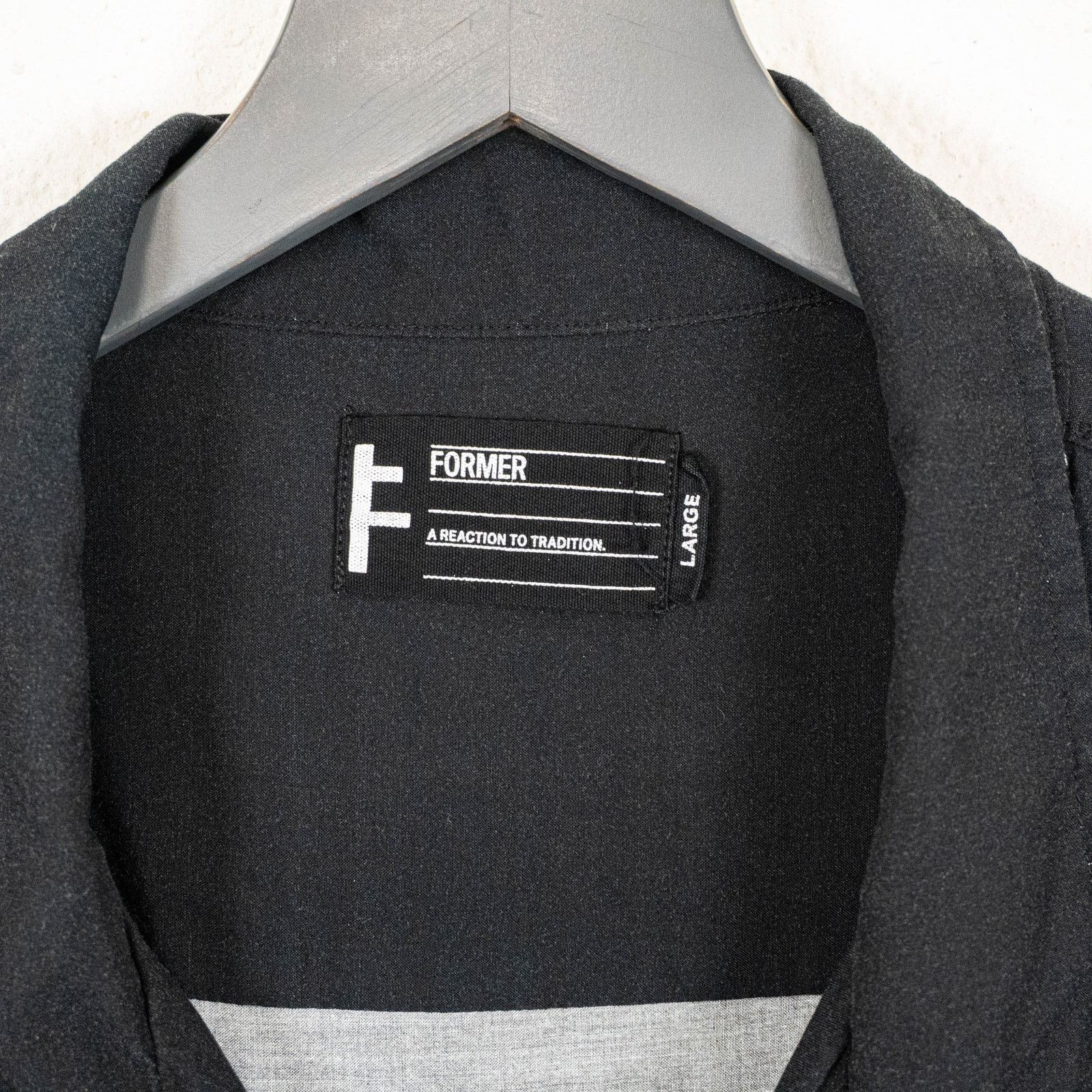 Other FORMER Merchandise Menace SS Shirt camp Collar in Black sz L Size US L / EU 52-54 / 3 - 5 Thumbnail