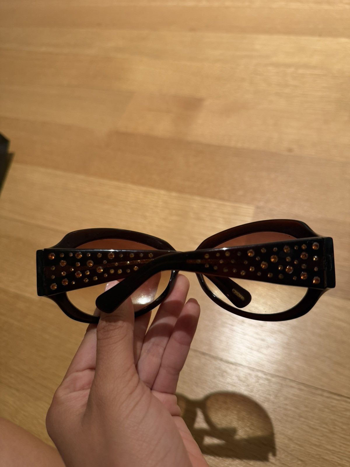 Oliver Peoples Oliver peoples sunglasses Rhinestone Black and orange lens Size ONE SIZE - 2 Thumbnail