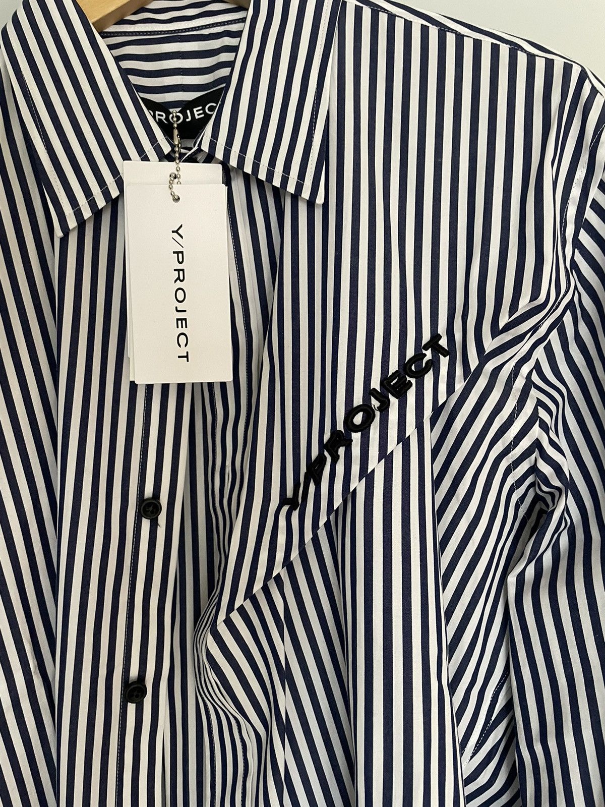 Y/Project Cinched Logo-Embroidered Striped Shirt Size US XL / EU 56 / 4 - 3 Thumbnail