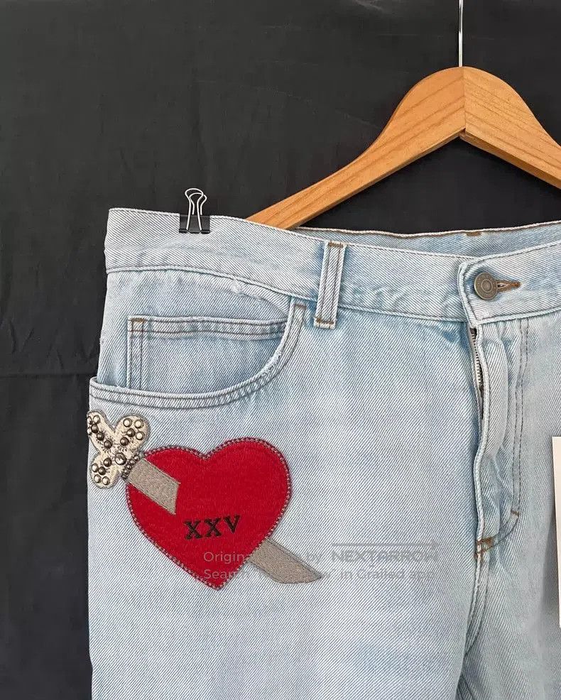 Gucci Gucci Heart Embroidered Flared Jeans. Size US 33 - 4 Thumbnail