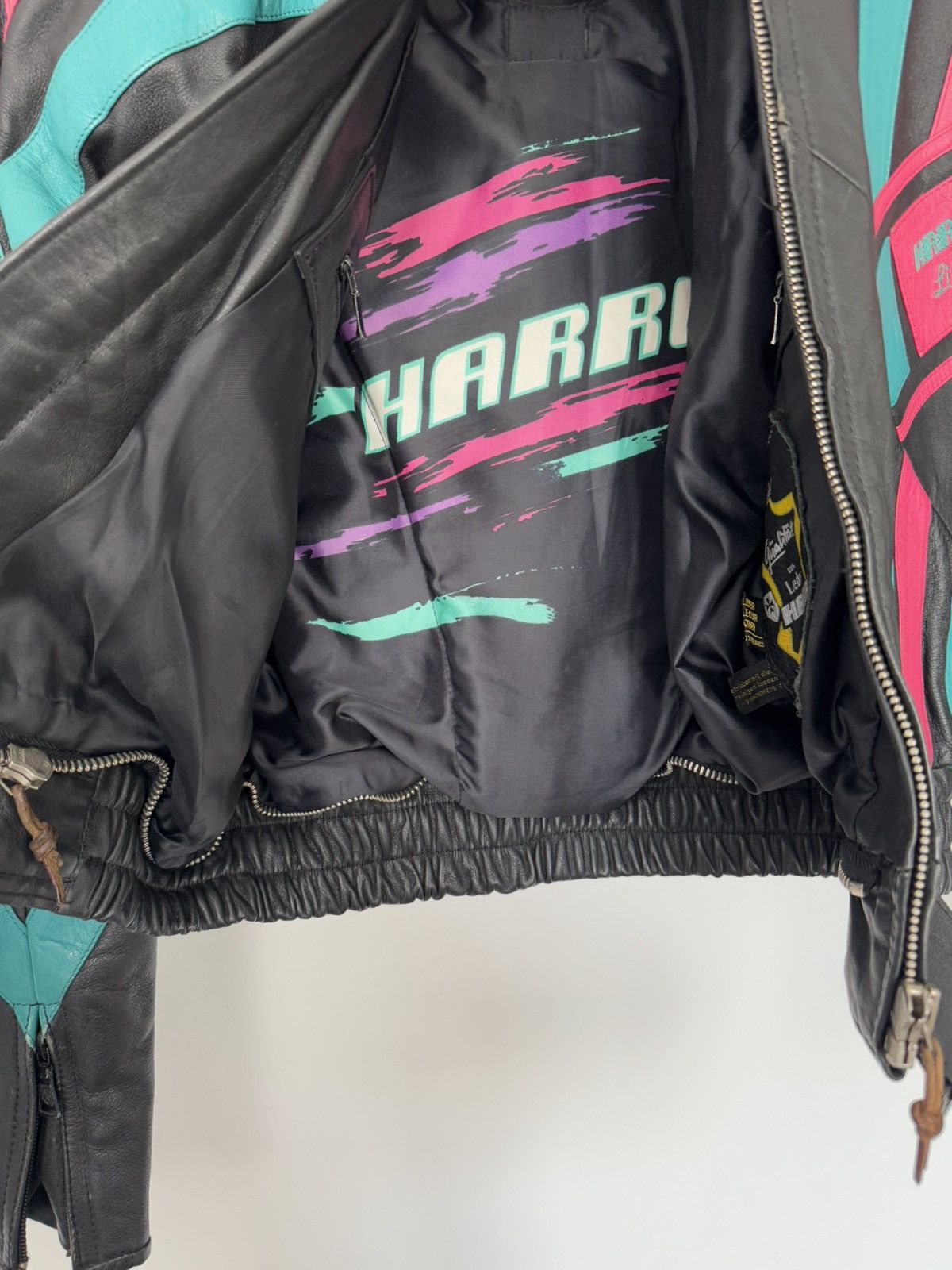 Vintage Vintage 90s Cropped Boxy Leather Racing Jacket Black Pink Size US L / EU 52-54 / 3 - 3 Thumbnail