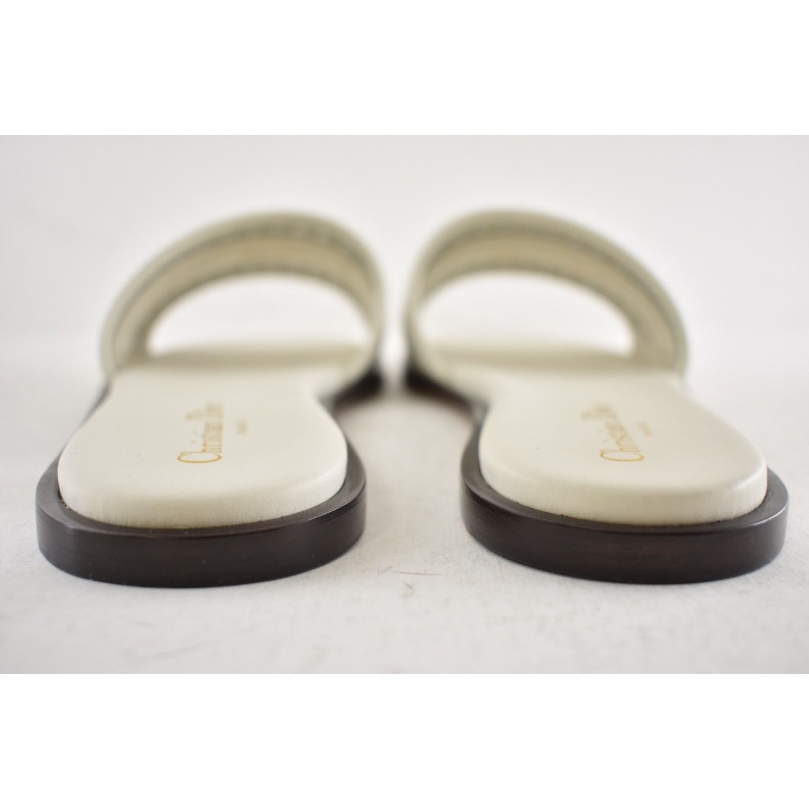 Dior Dior D-Lane Dway Micro Cannage Off White Leather Slide 39 Size US 8 / IT 38 - 18 Thumbnail