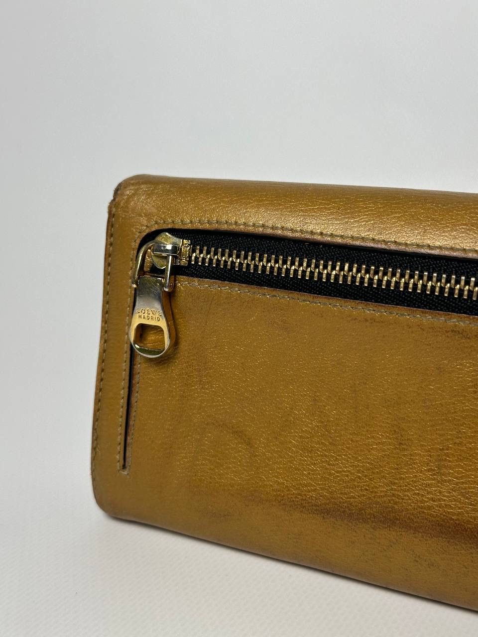 Loewe 90s Vintage Loewe Anagram Leather Authentic Golden Wallet Size ONE SIZE - 3 Thumbnail