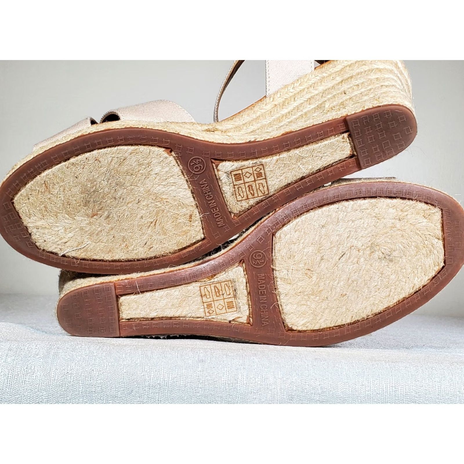 J.Crew J.CREW Beige Canvas Peep Toe Wedge Sandals Espadrille Women's Size US 9.5 Size US 10 / IT 40 - 6 Thumbnail