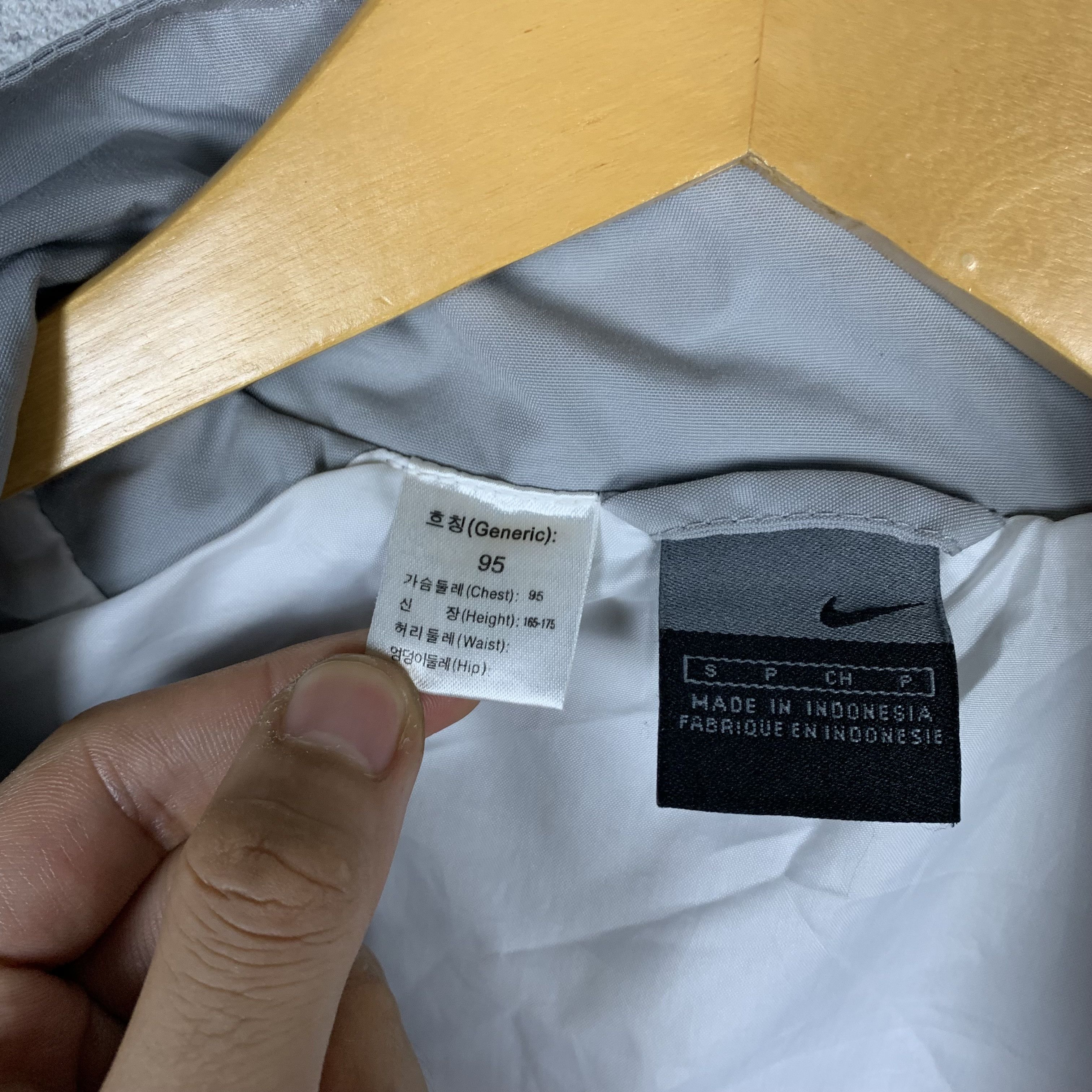 Nike Vintage Nike Manchester United Jacket Size US M / EU 48-50 / 2 - 5 Thumbnail