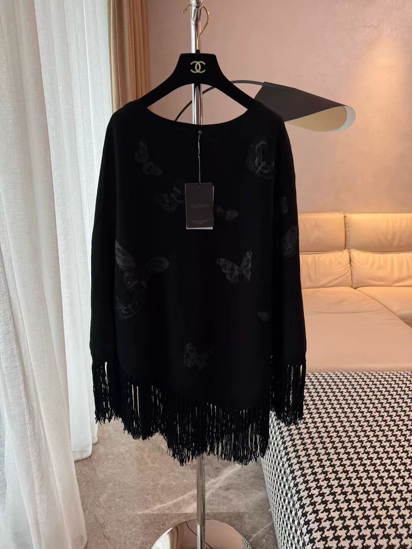 Valentino Valentino Embroidered Fringe Cape Shawl Size L / US 10 / IT 46 - 1 Thumbnail