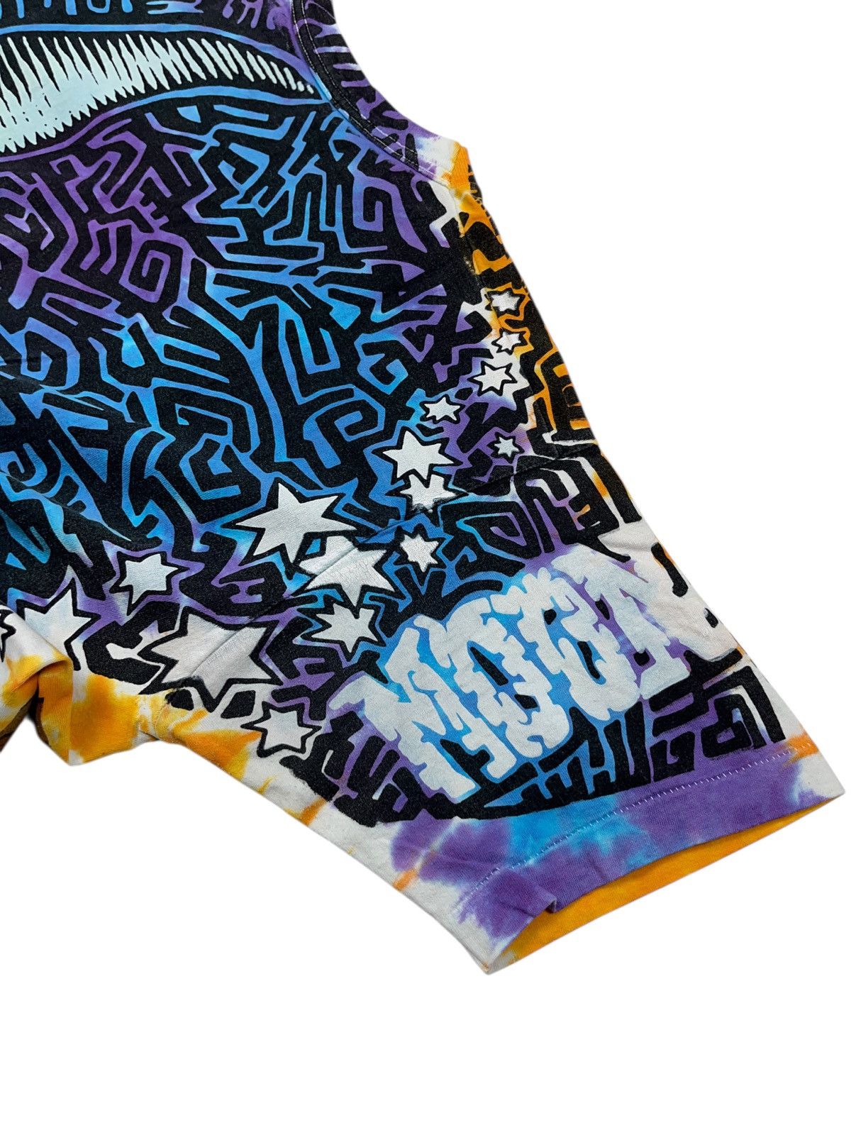 Liquid Blue Vintage 1992 Liquid Blue Sun/Moon All Over Print T-shirt Size US XL / EU 56 / 4 - 11 Thumbnail