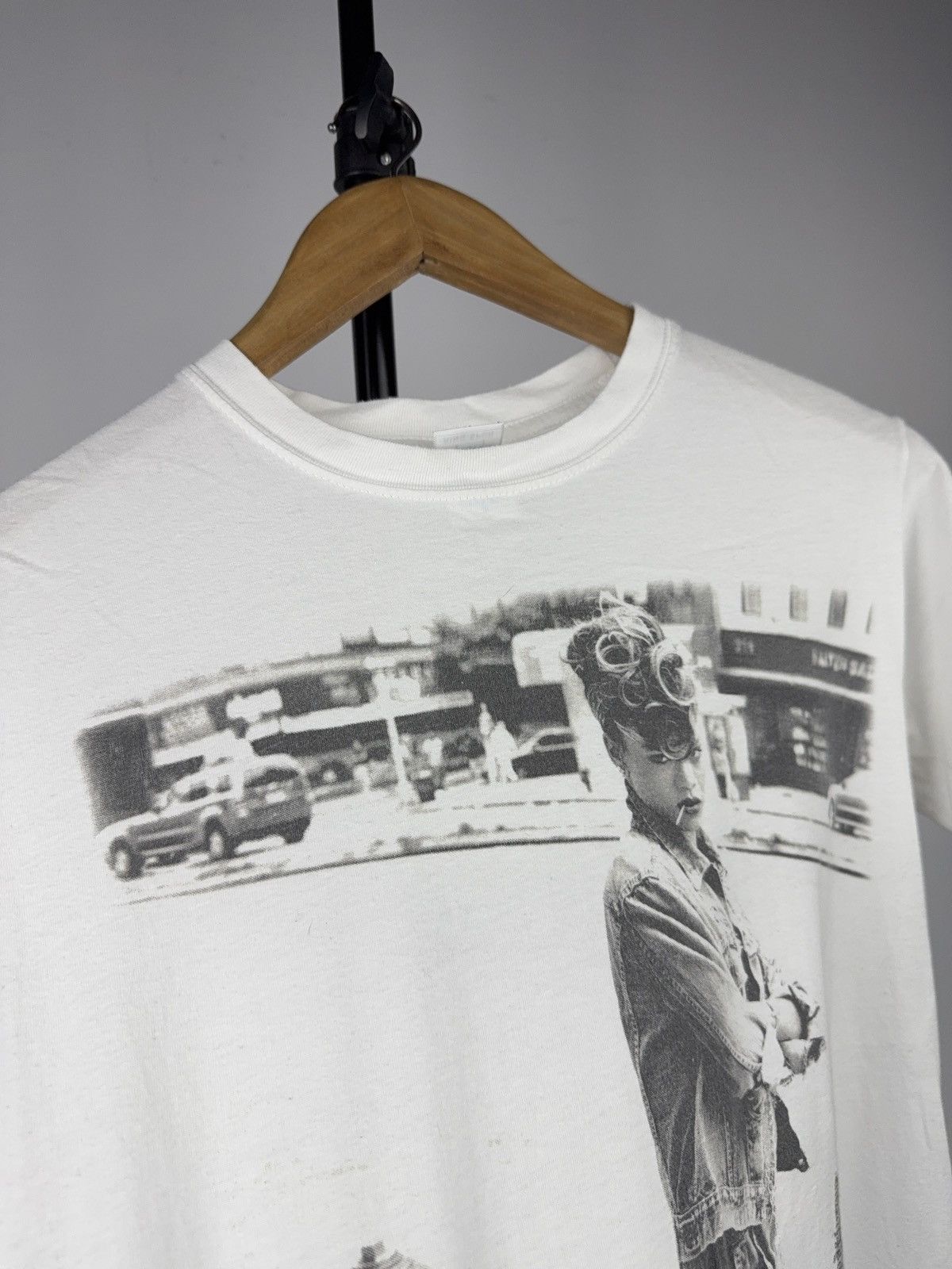 Band Tees Y2K 2011 Bravado Street Photo Graphic Tee “We Found Love” Size US S / EU 44-46 / 1 - 9 Thumbnail
