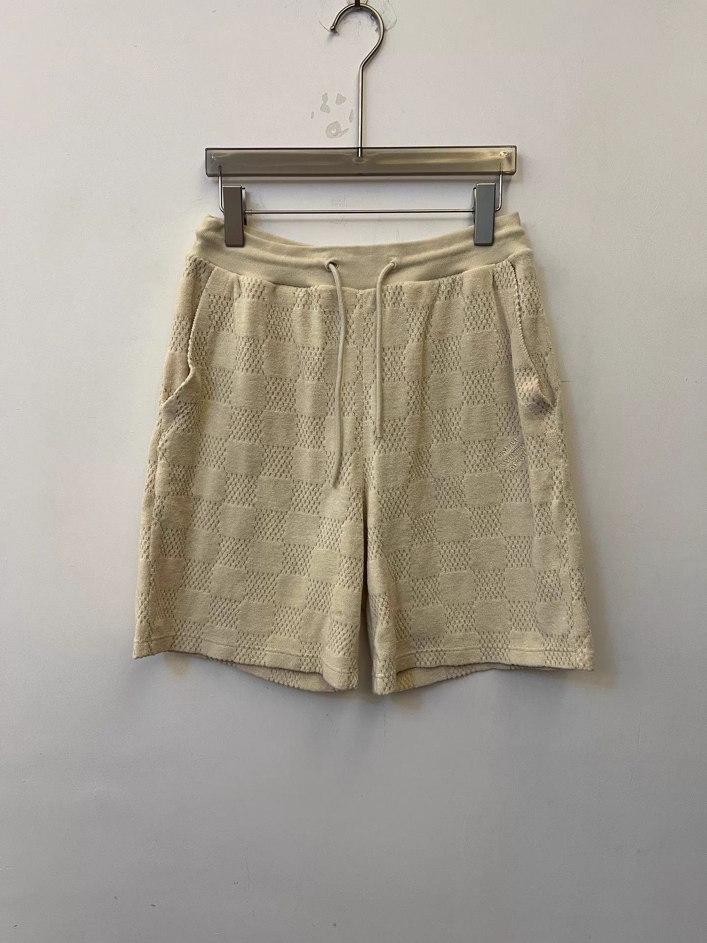 Louis Vuitton LV FW25 Damier All Over Cotton Terry Drawstring Shorts S Size US 30 / EU 46 - 1 Thumbnail