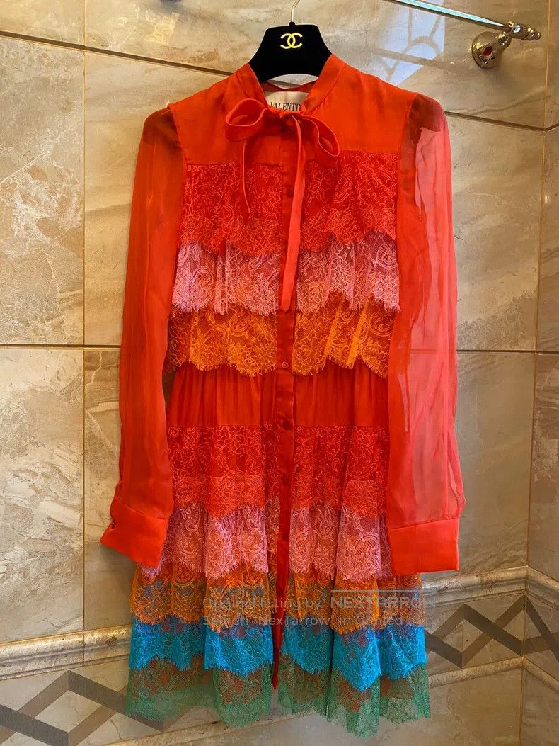 Valentino Valentino Lace dress Size S / US 4 / IT 40 - 1 Thumbnail