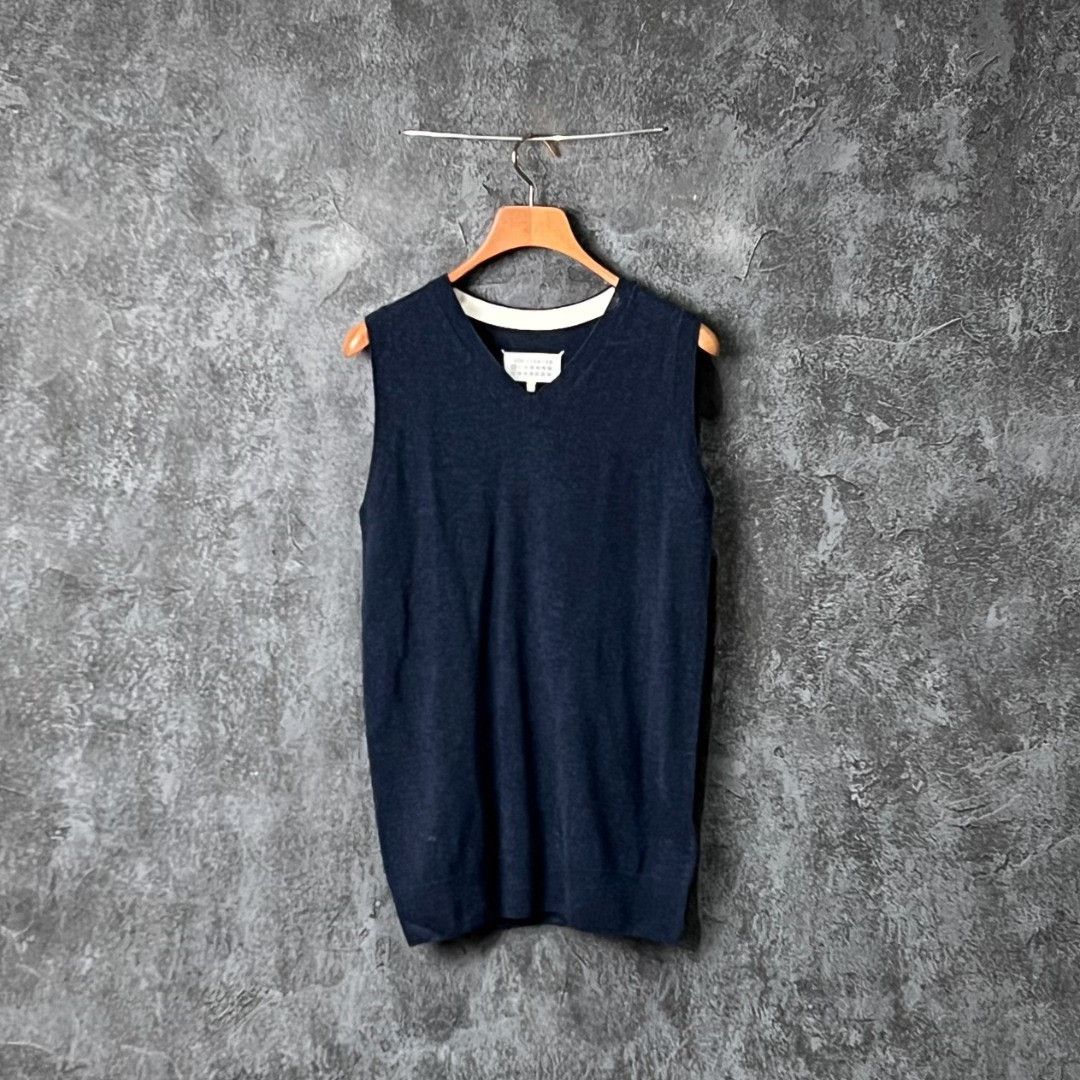 Maison Margiela Maison Margiela Wool Blue Vest M Women Size M / US 6-8 / IT 42-44 - 1 Thumbnail