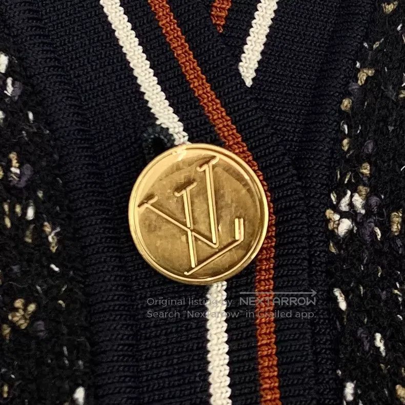 Louis Vuitton Louis Vuitton Color-block stripe-trimmed tweed V-neck sing Size S / US 4 / IT 40 - 5 Thumbnail