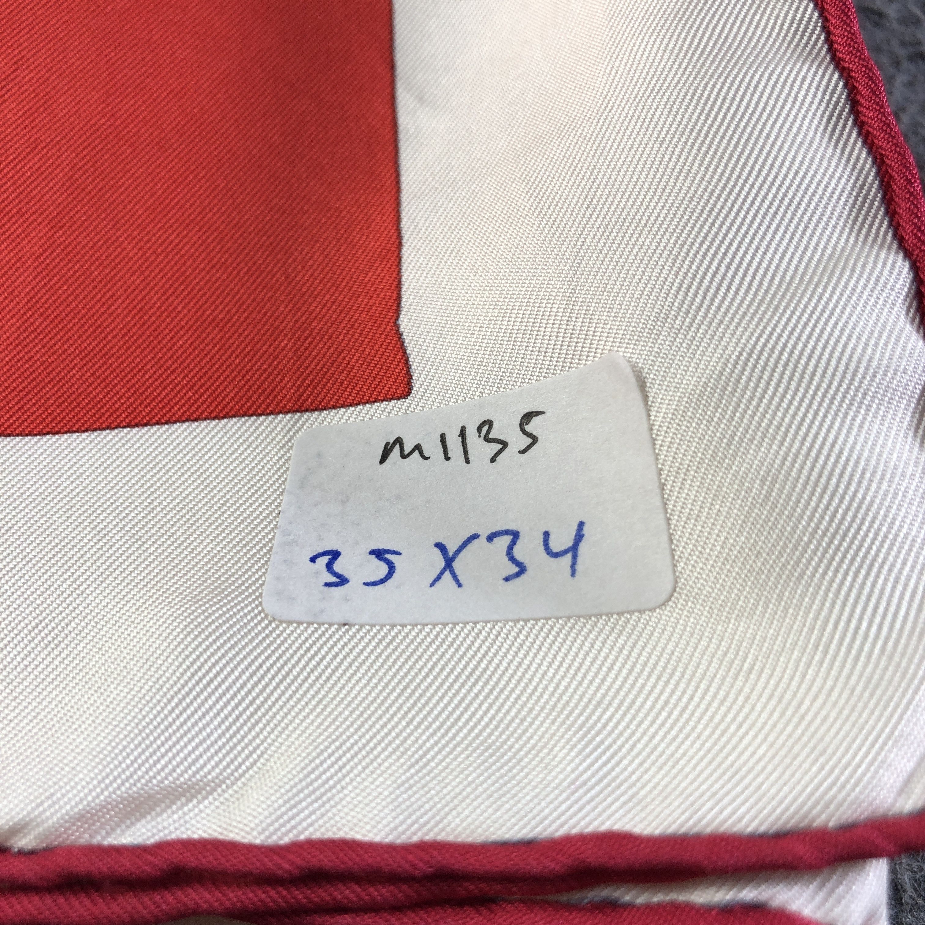 Hermes Vintage Hermes En Duo Silk Scarf M1135 Size ONE SIZE - 10 Thumbnail